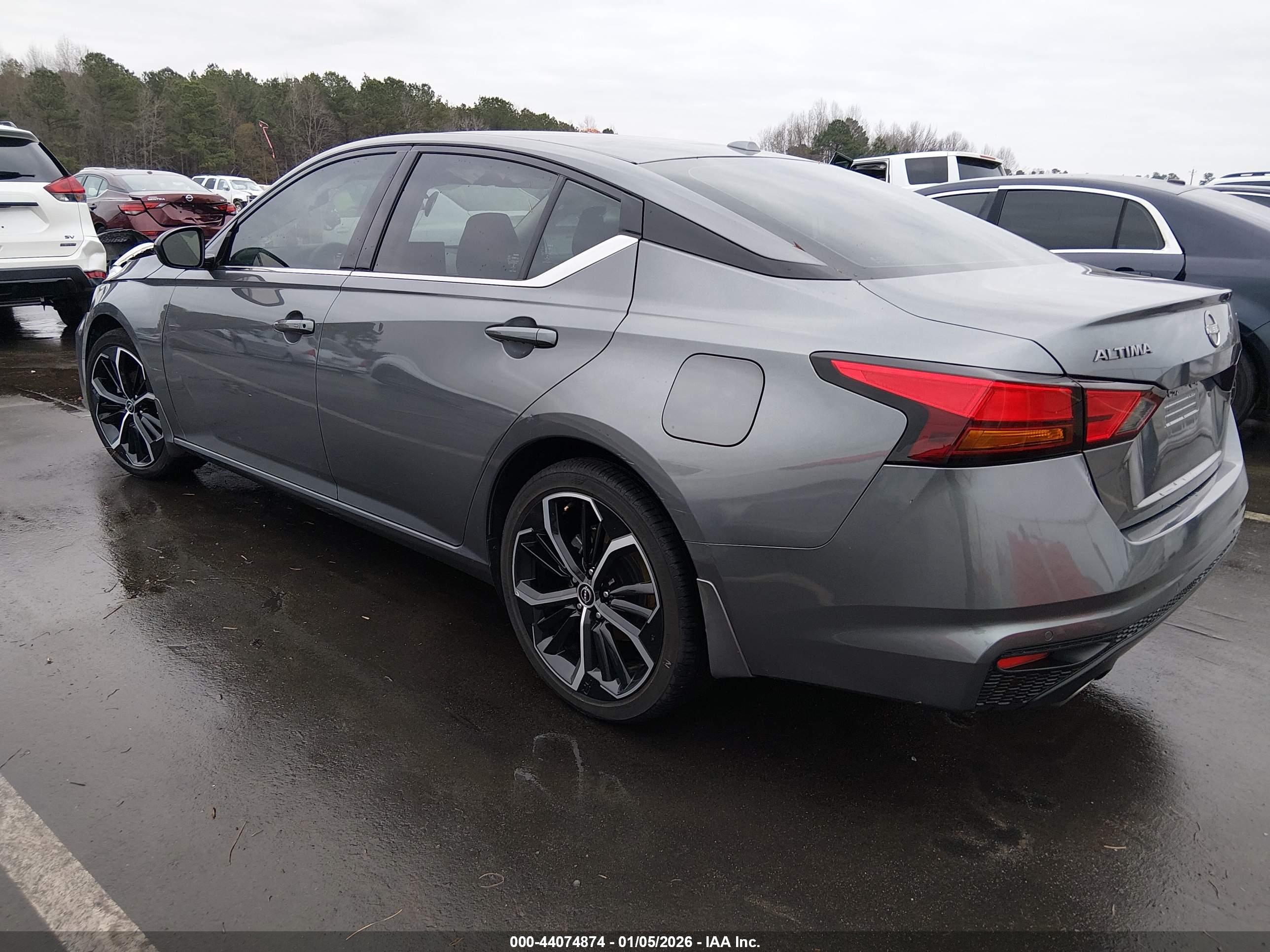NISSAN ALTIMA image 3