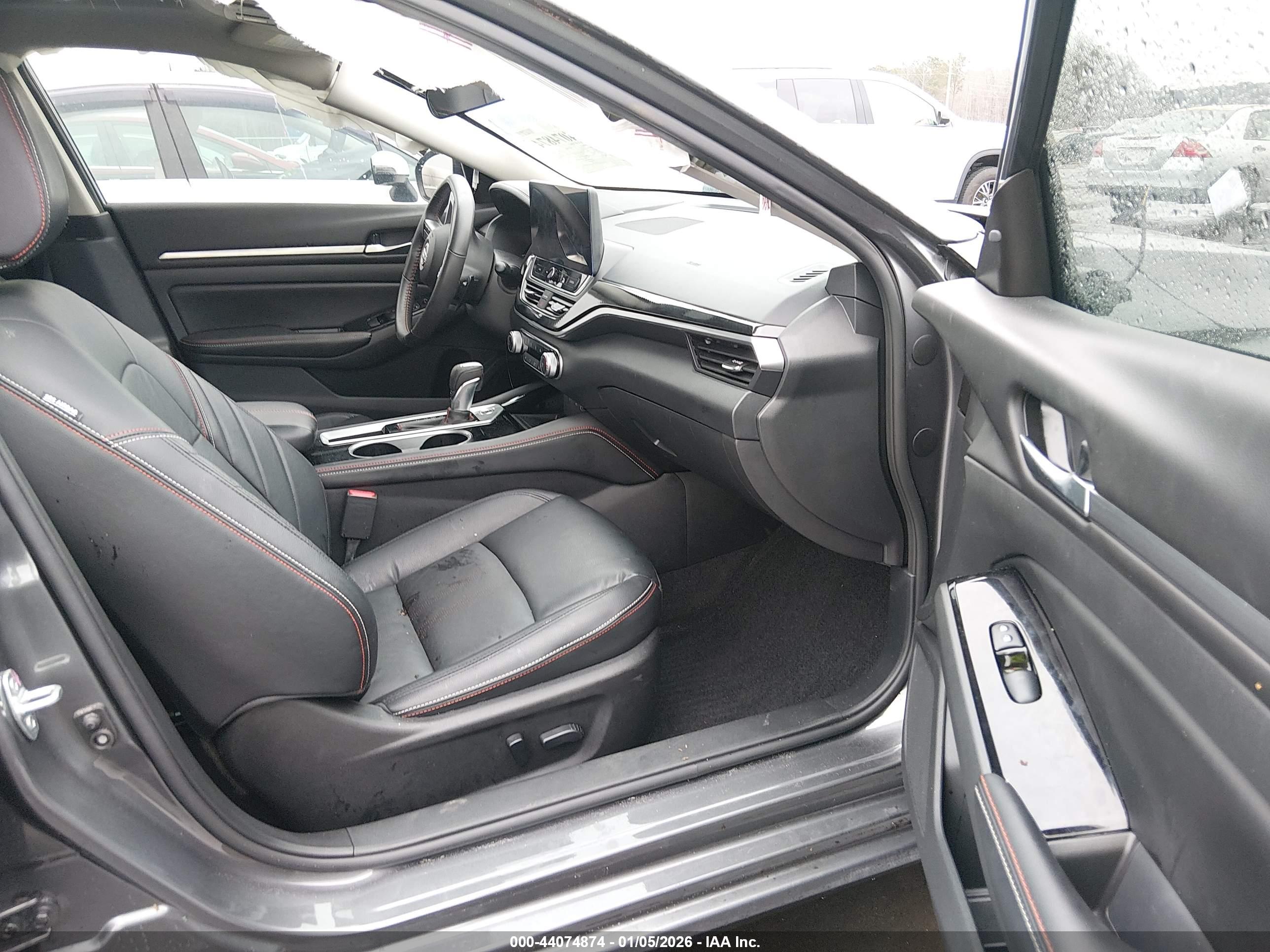 NISSAN ALTIMA image 5