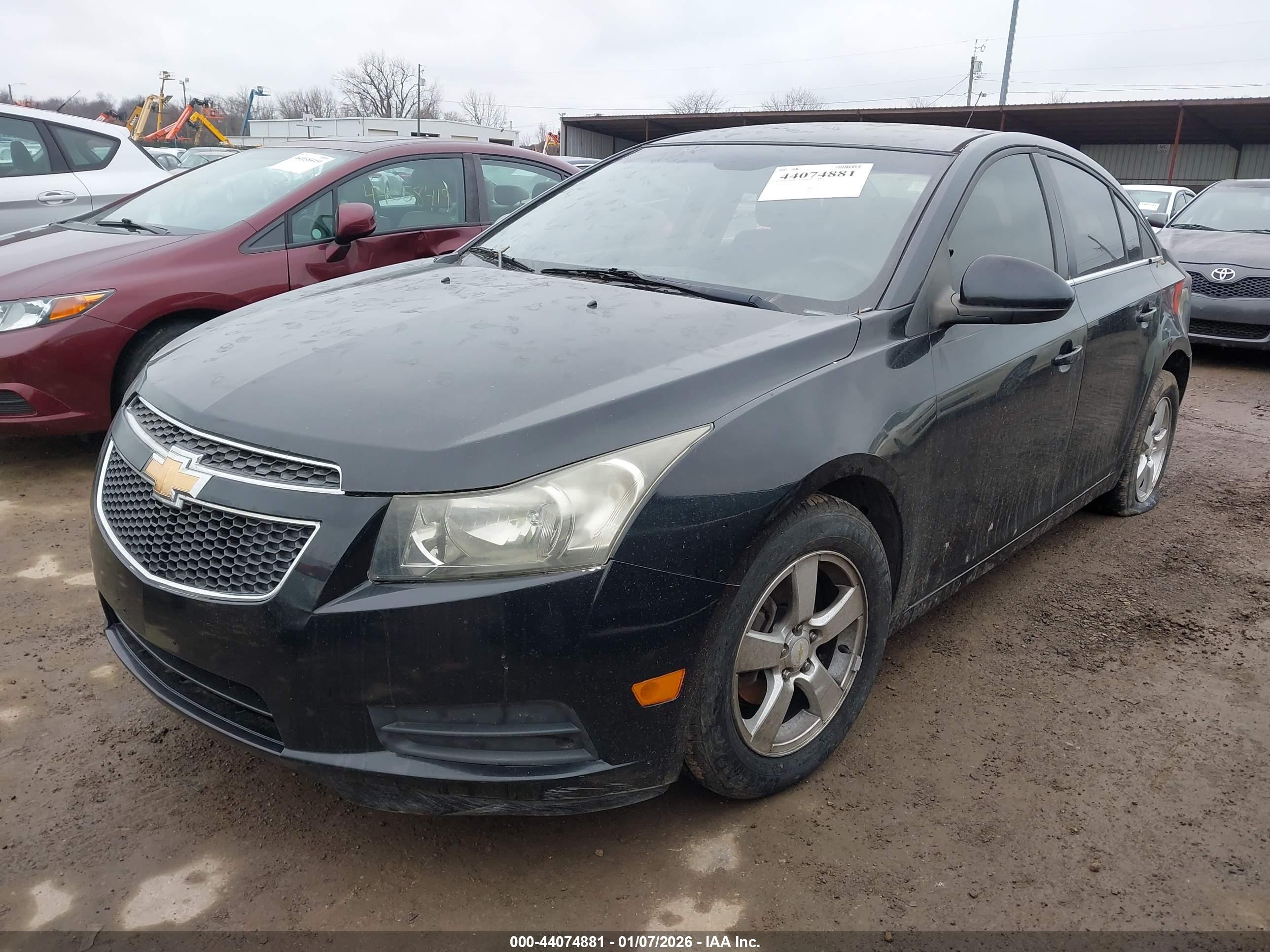 CHEVROLET CRUZE image 2