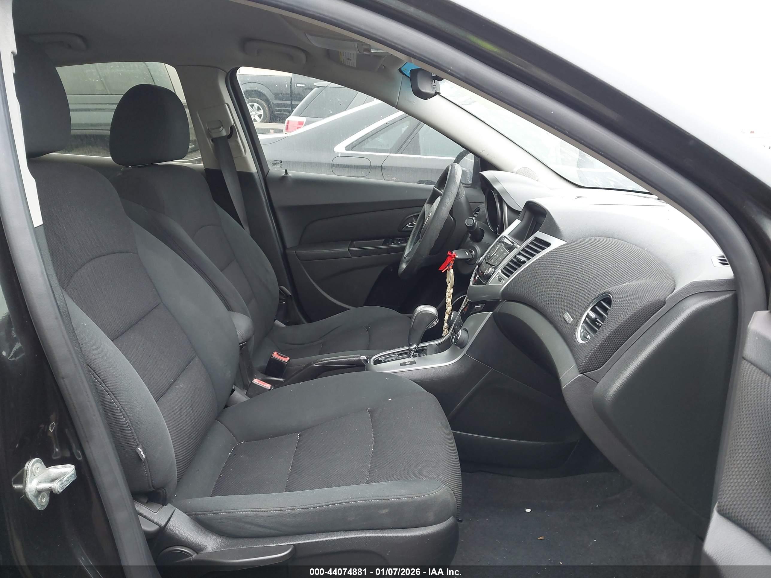 CHEVROLET CRUZE image 5