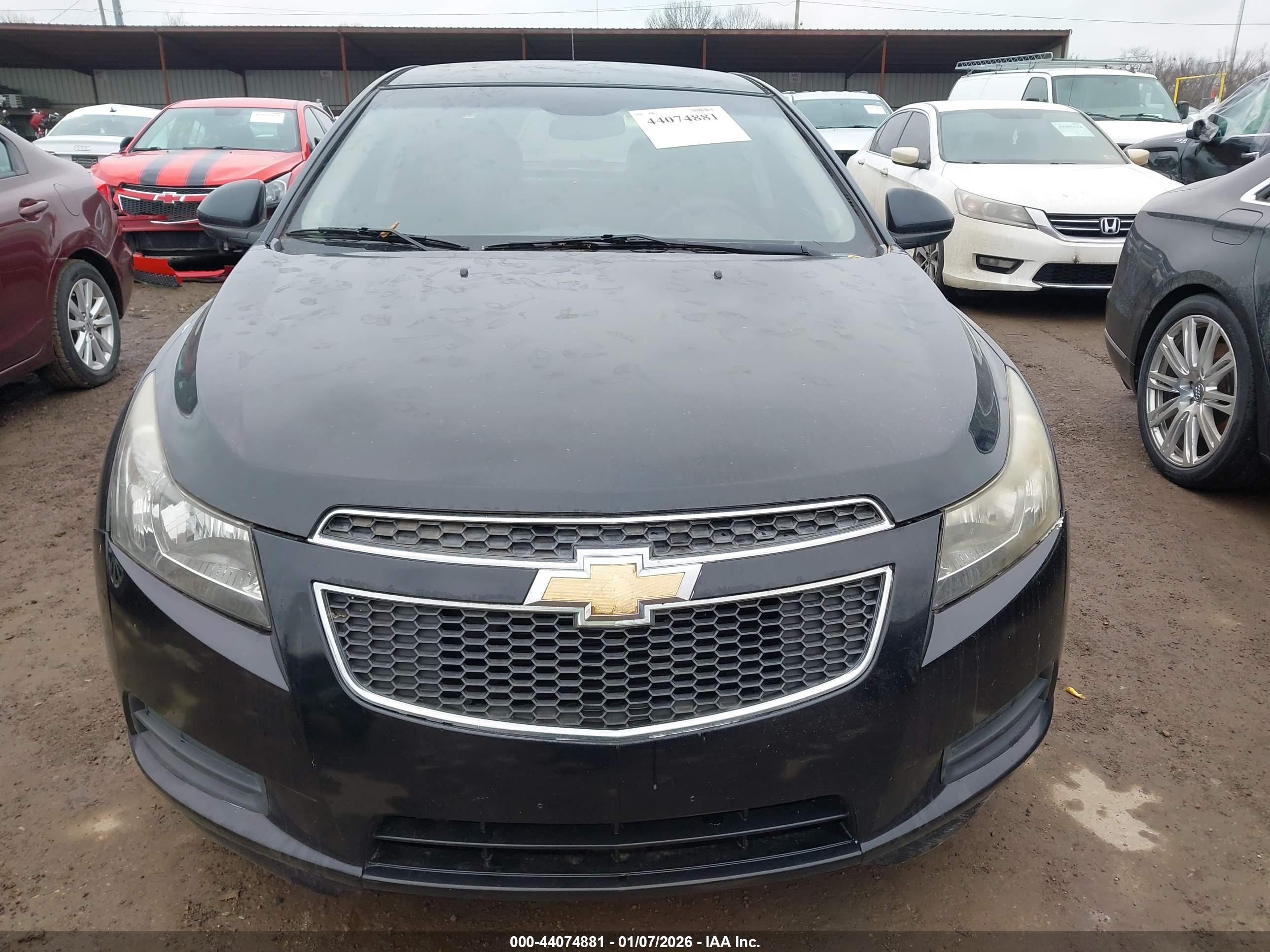 CHEVROLET CRUZE image 6