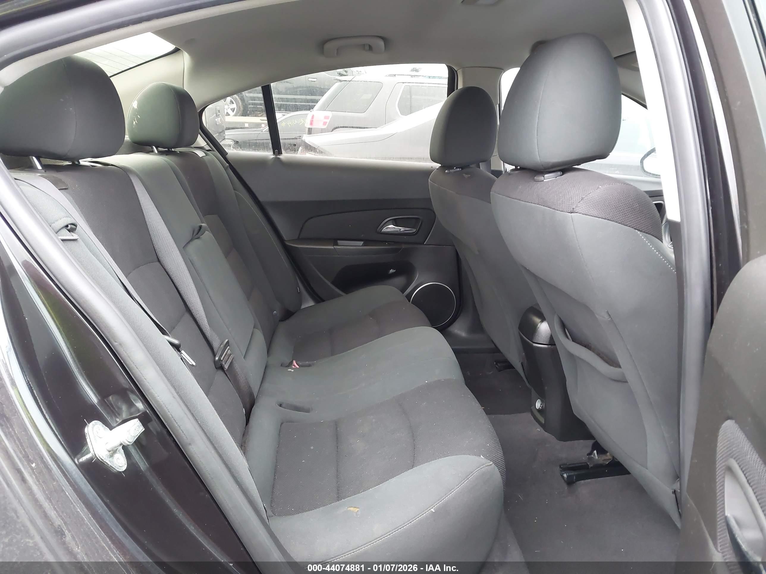 CHEVROLET CRUZE image 8