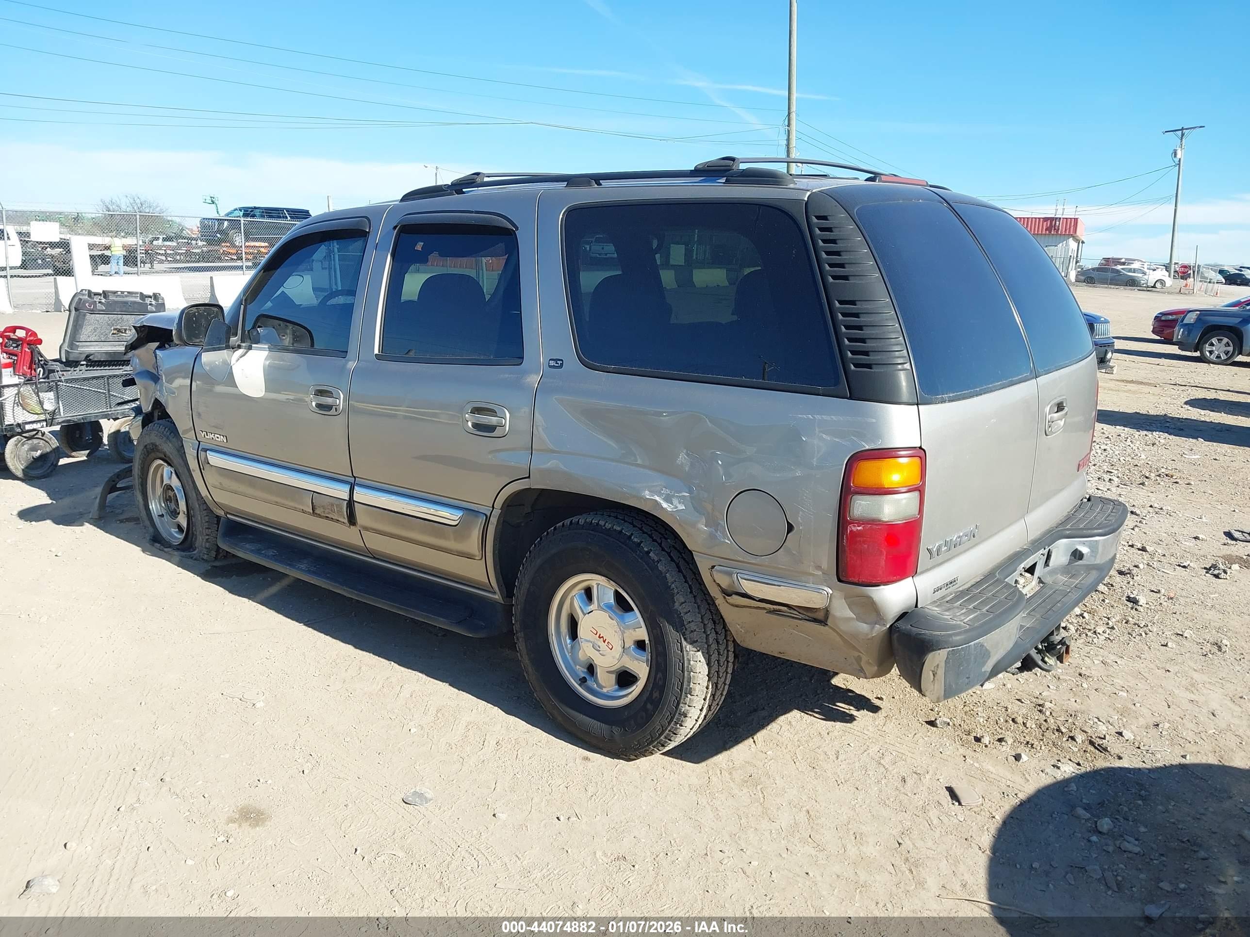 GMC YUKON image 3