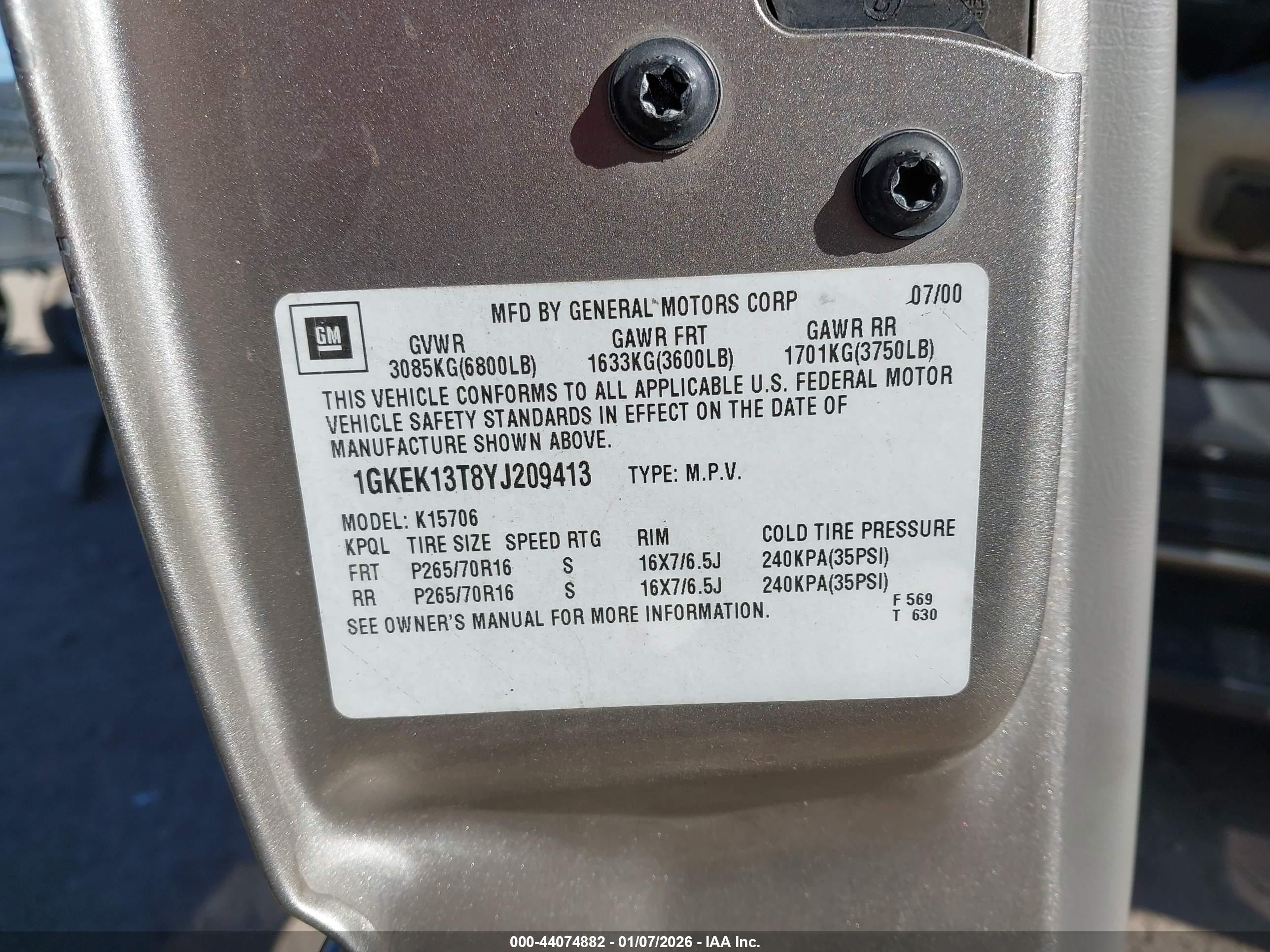 GMC YUKON image 9