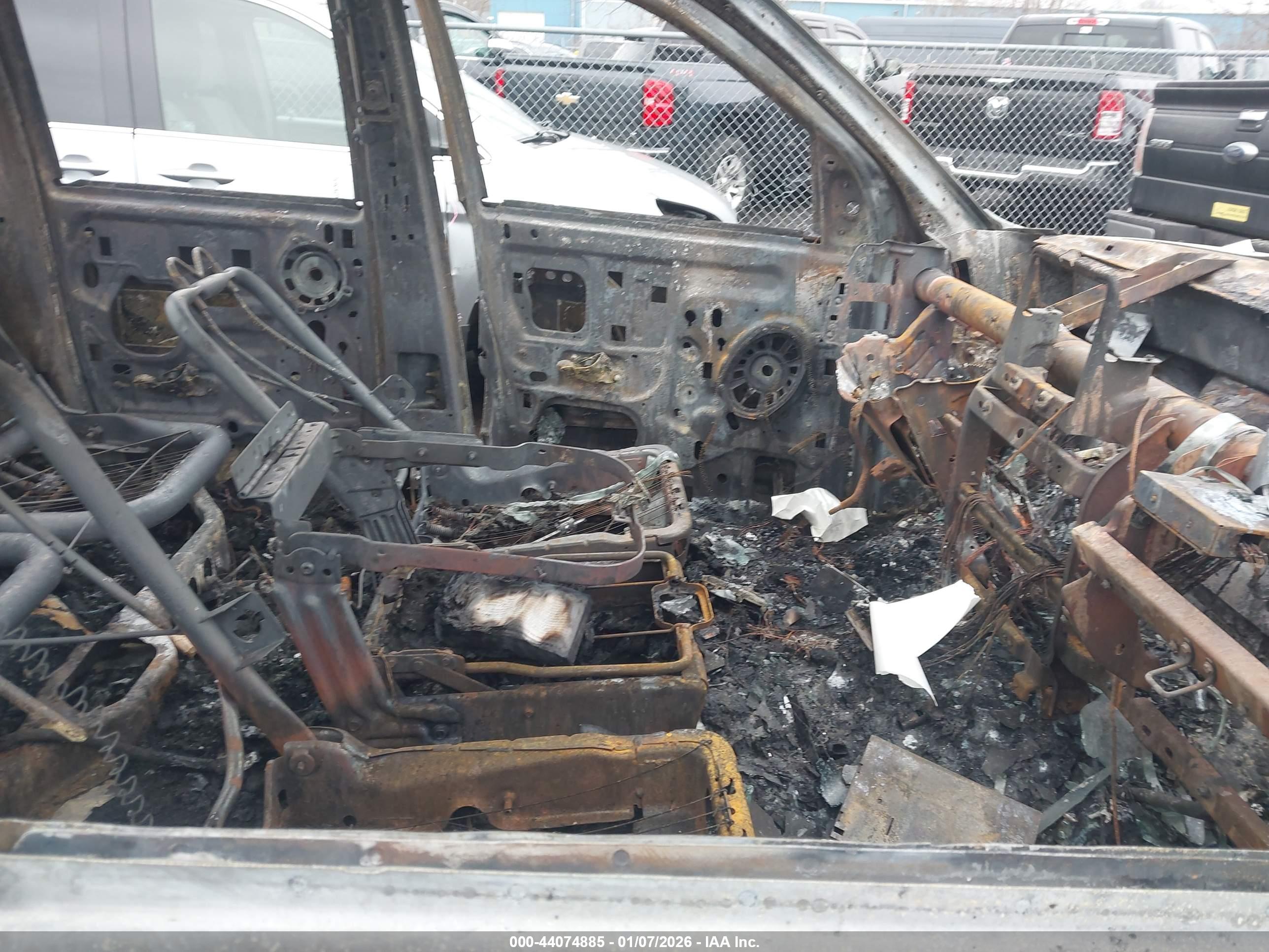 DODGE RAM image 5