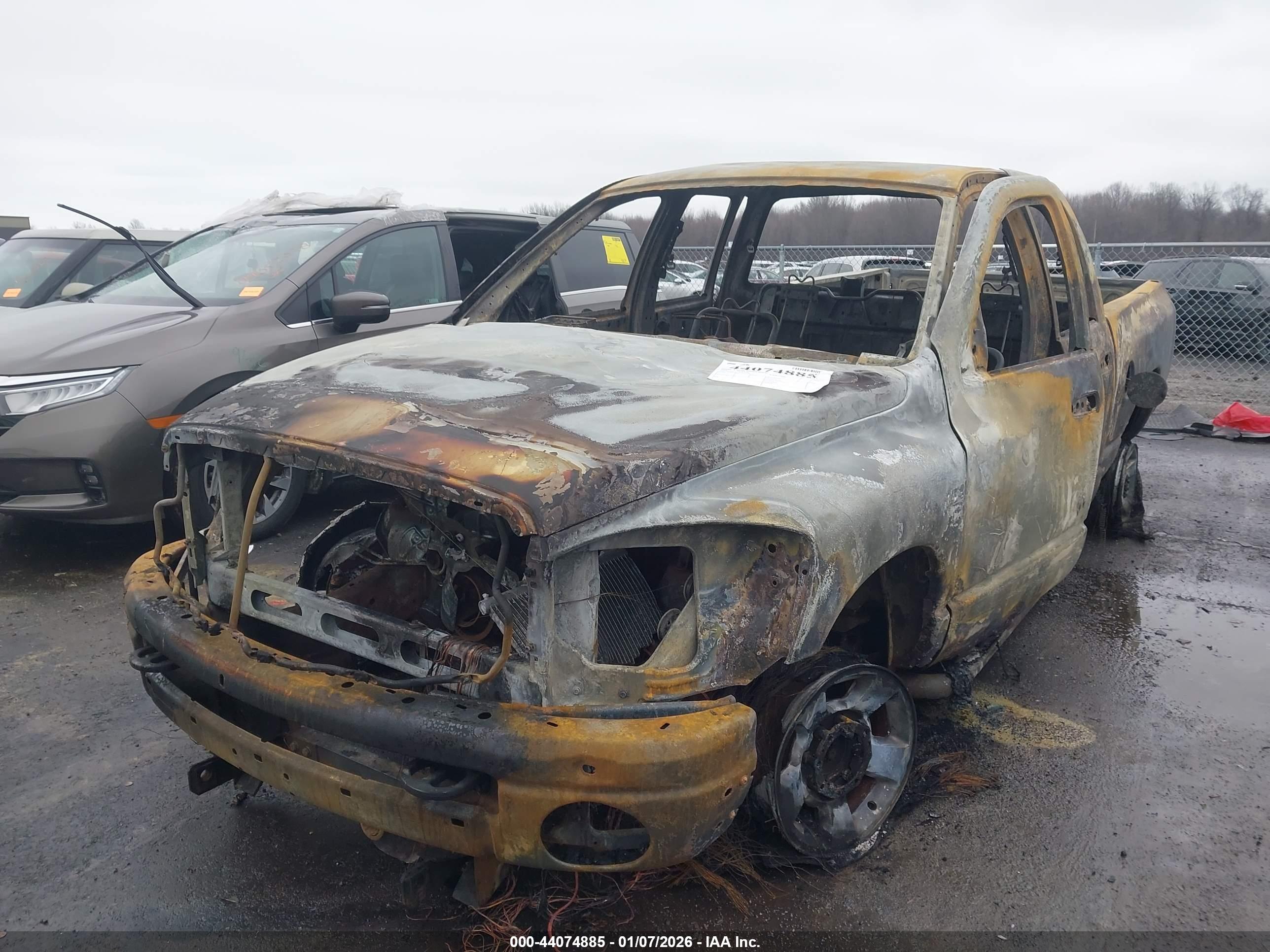 DODGE RAM image 6