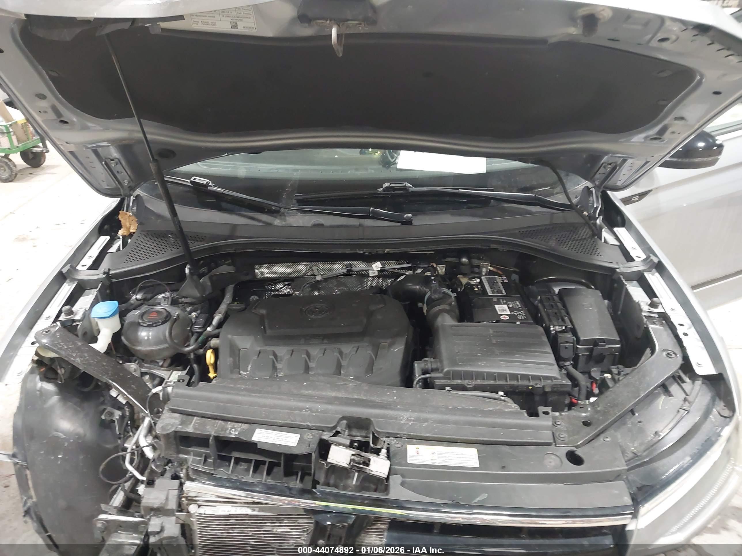 VOLKSWAGEN TIGUAN image 10