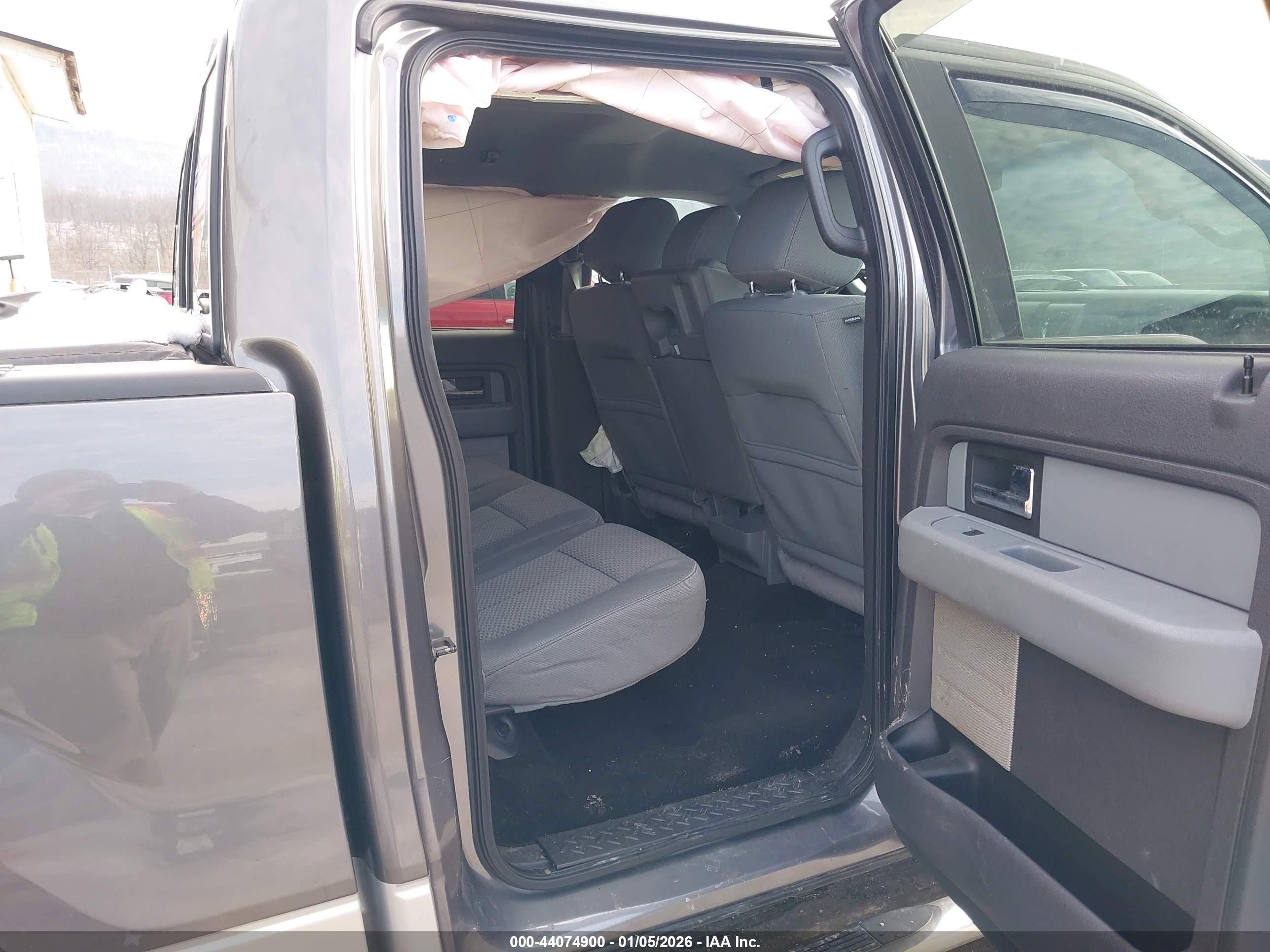 FORD F-150 image 8