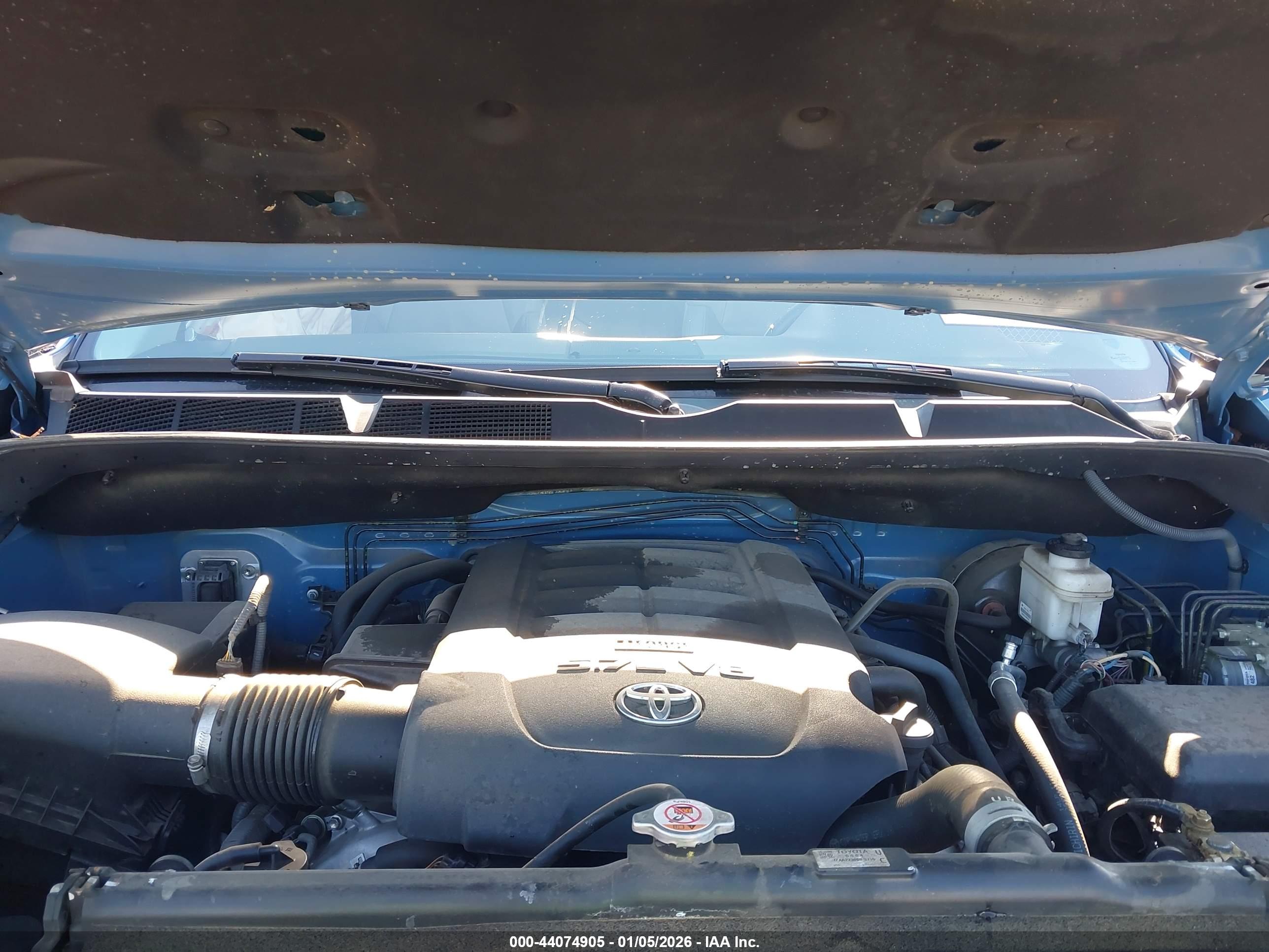 TOYOTA TUNDRA image 10