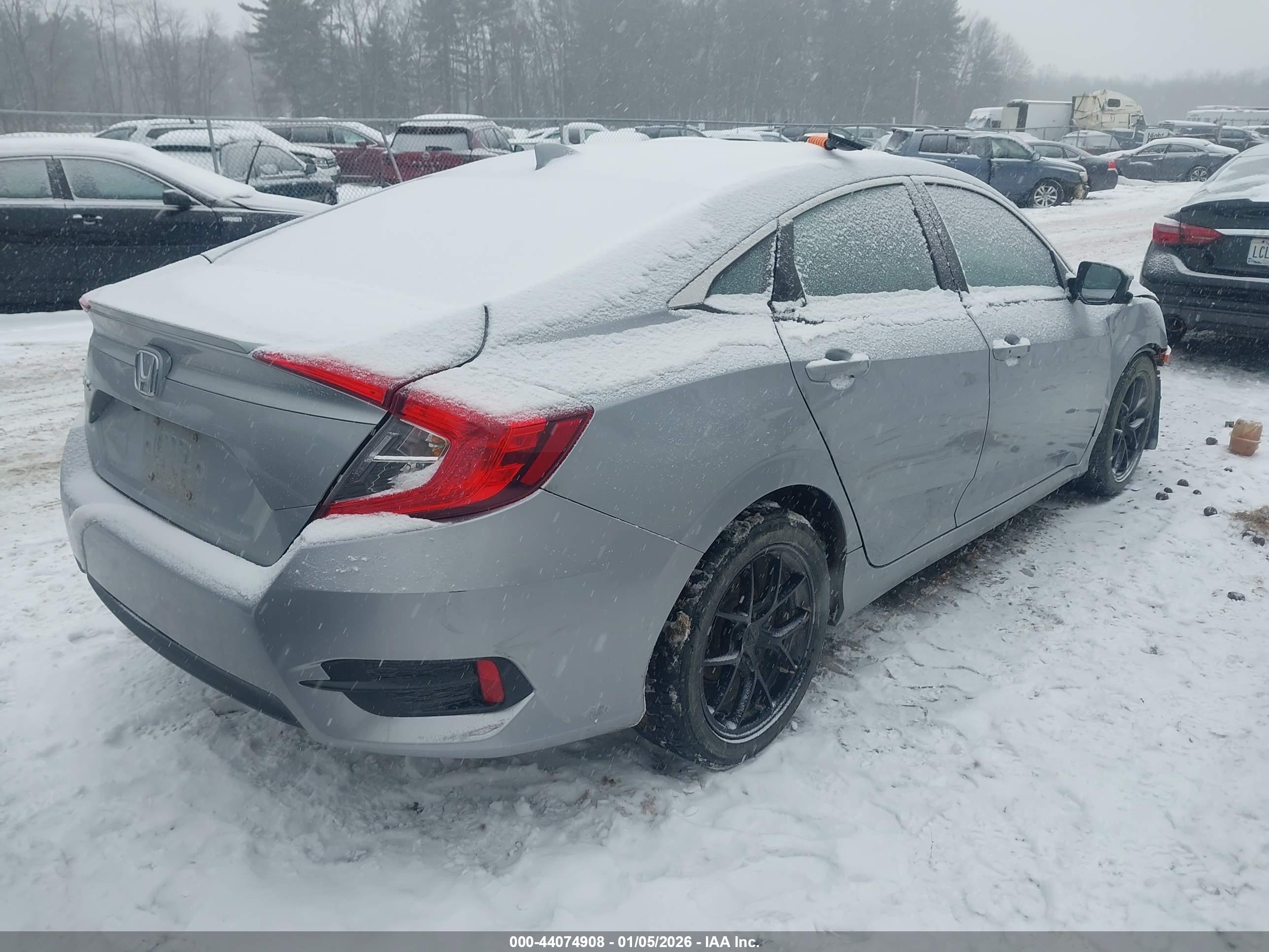 HONDA CIVIC image 4