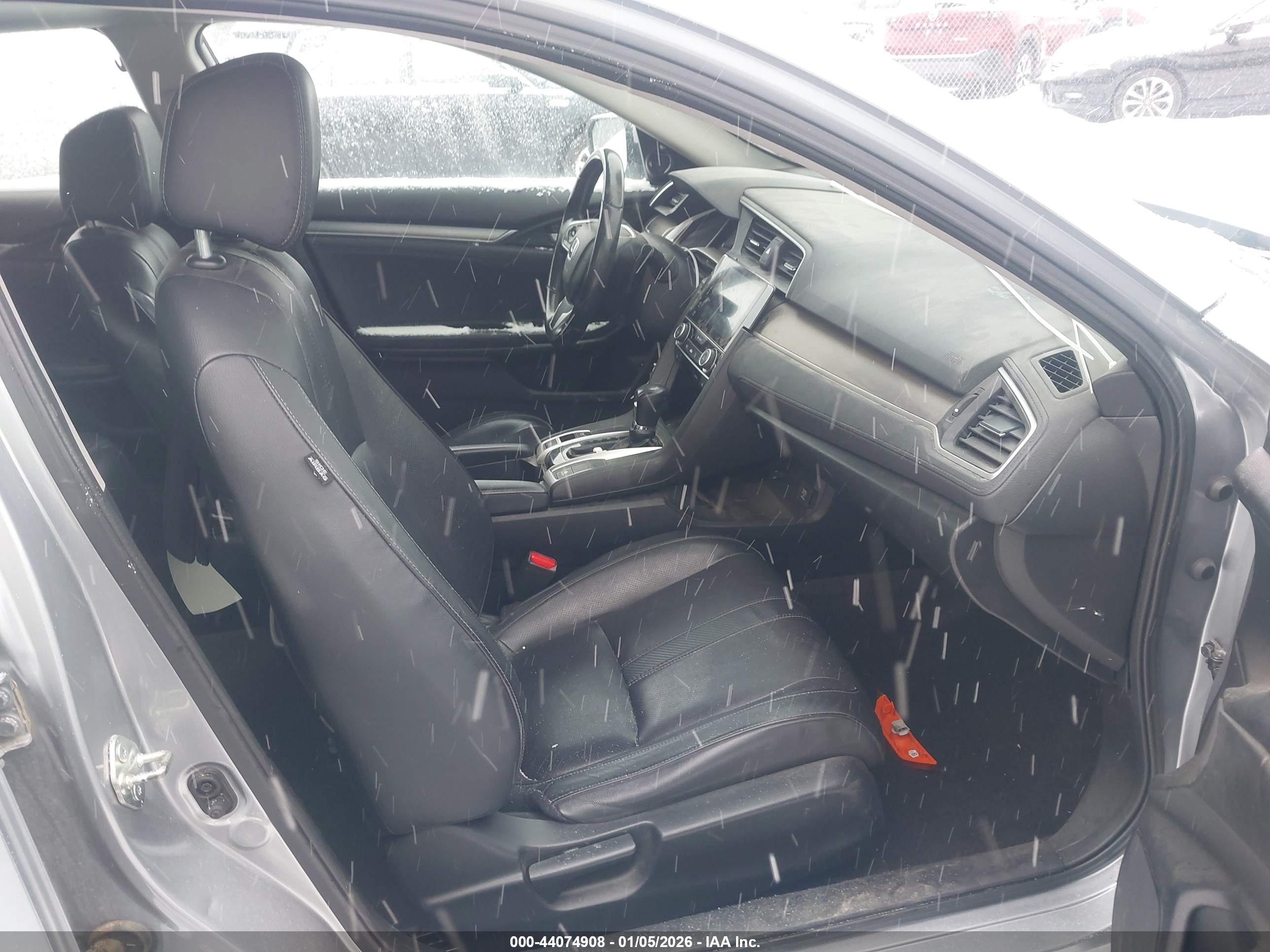 HONDA CIVIC image 5