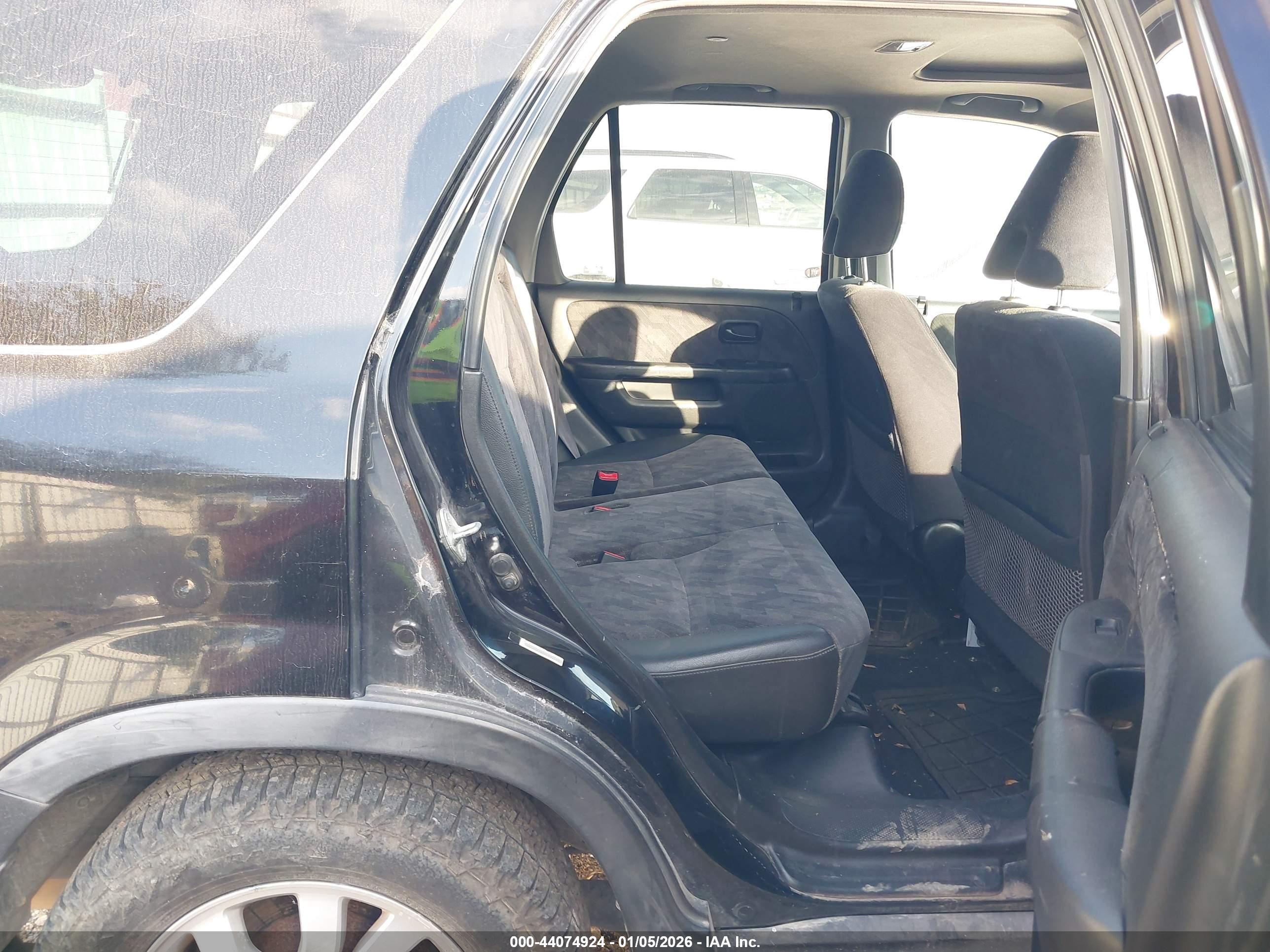 HONDA CR-V image 8