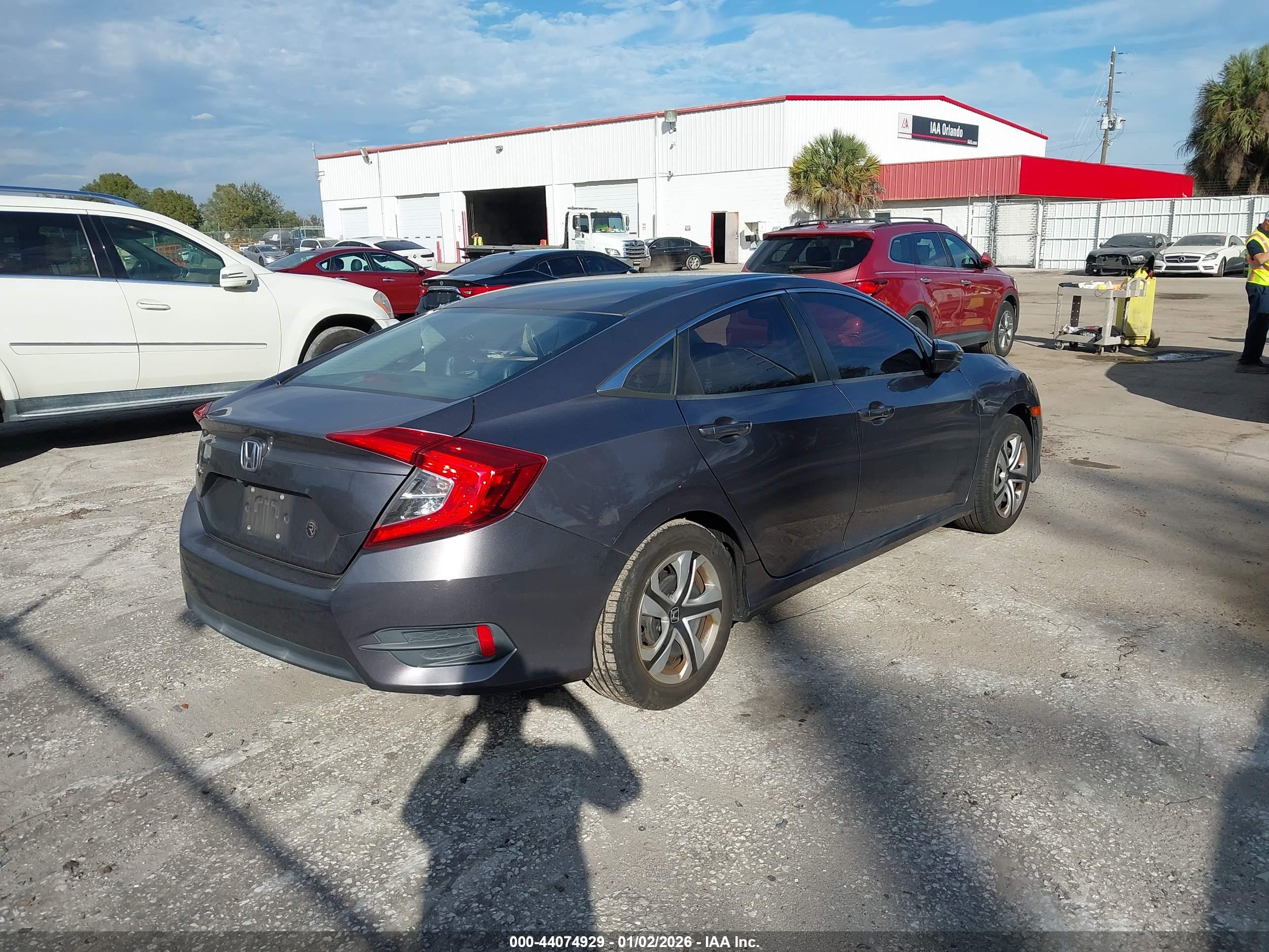 HONDA CIVIC image 4