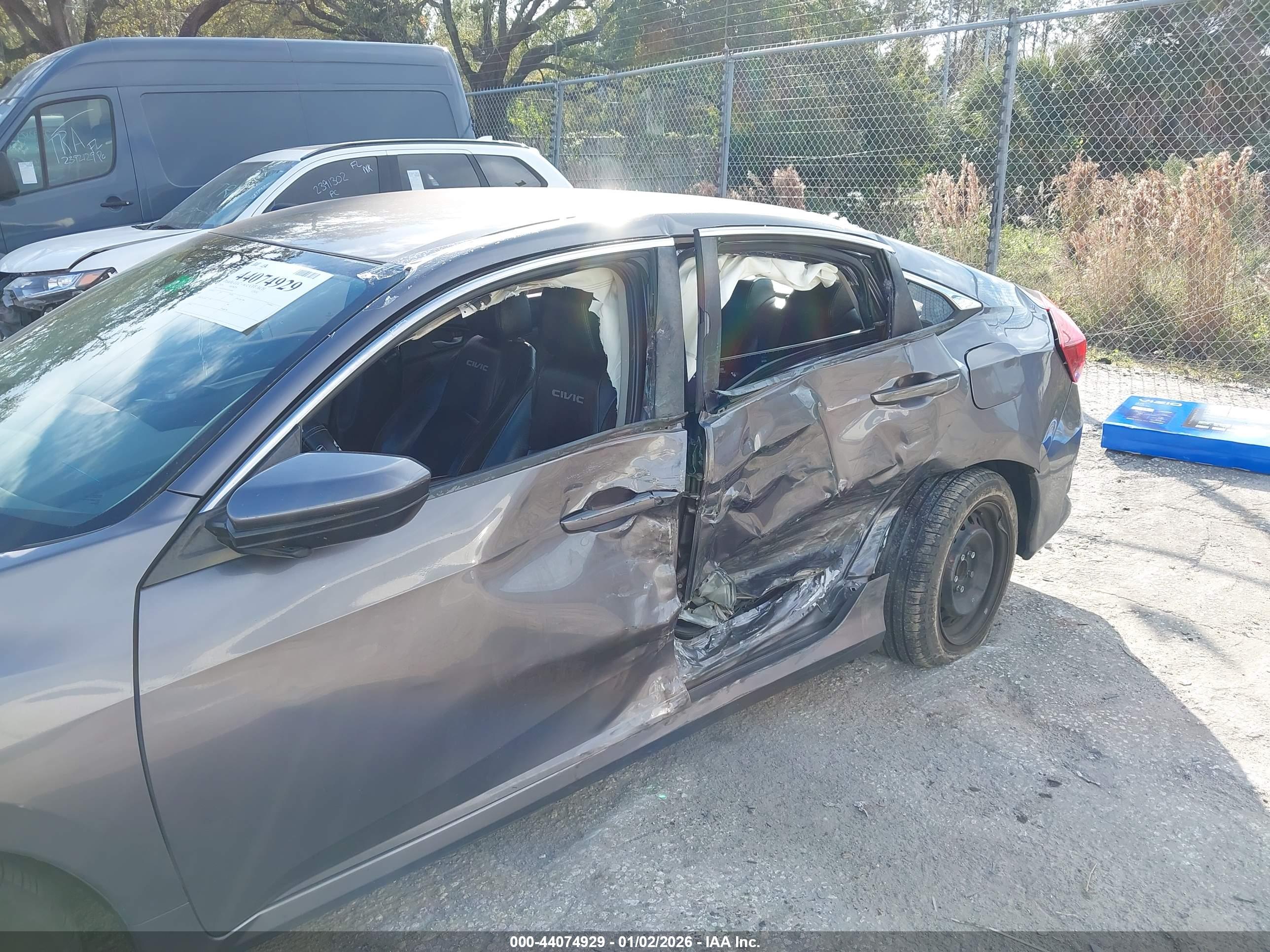 HONDA CIVIC image 6