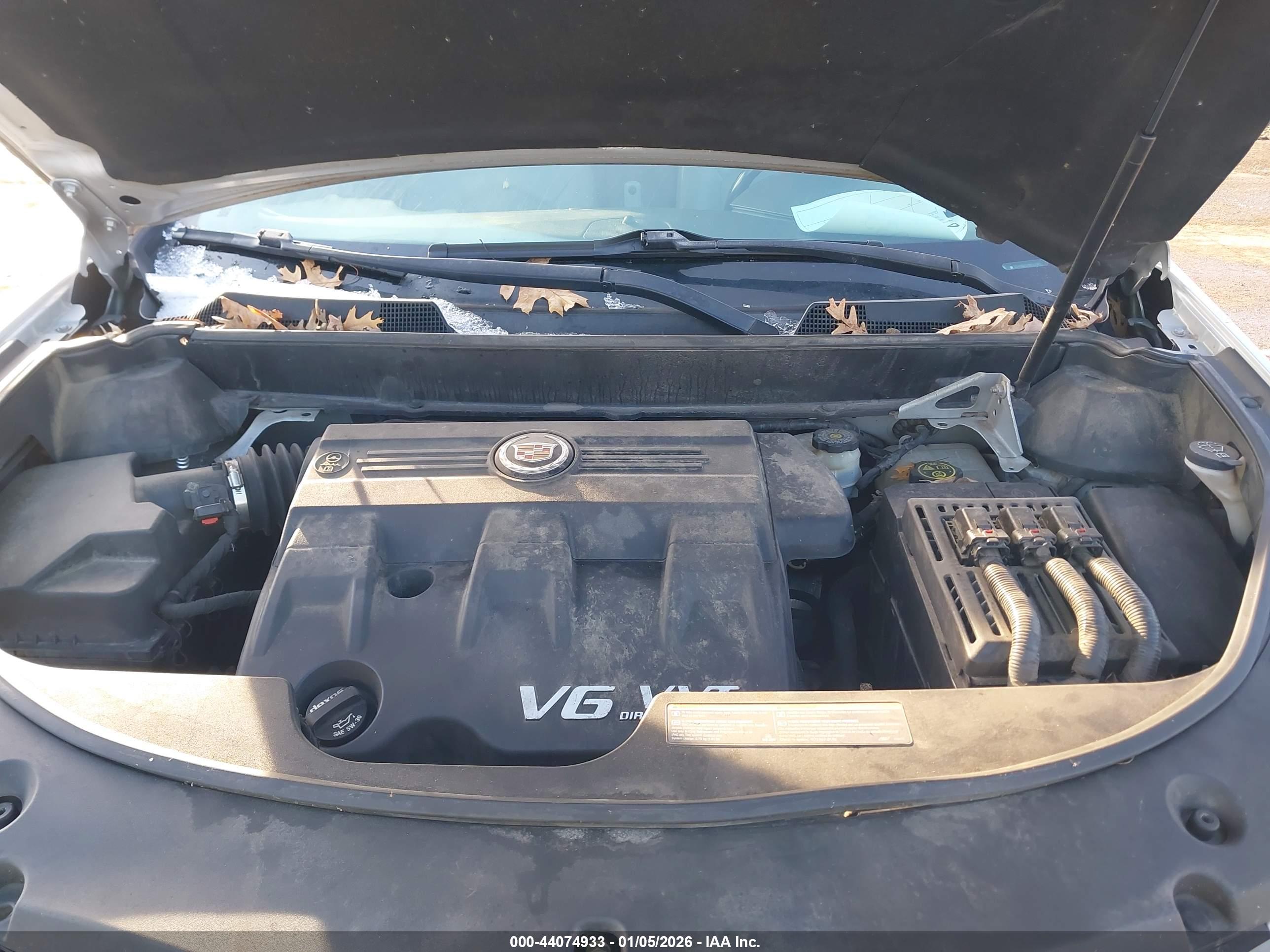 CADILLAC SRX image 10