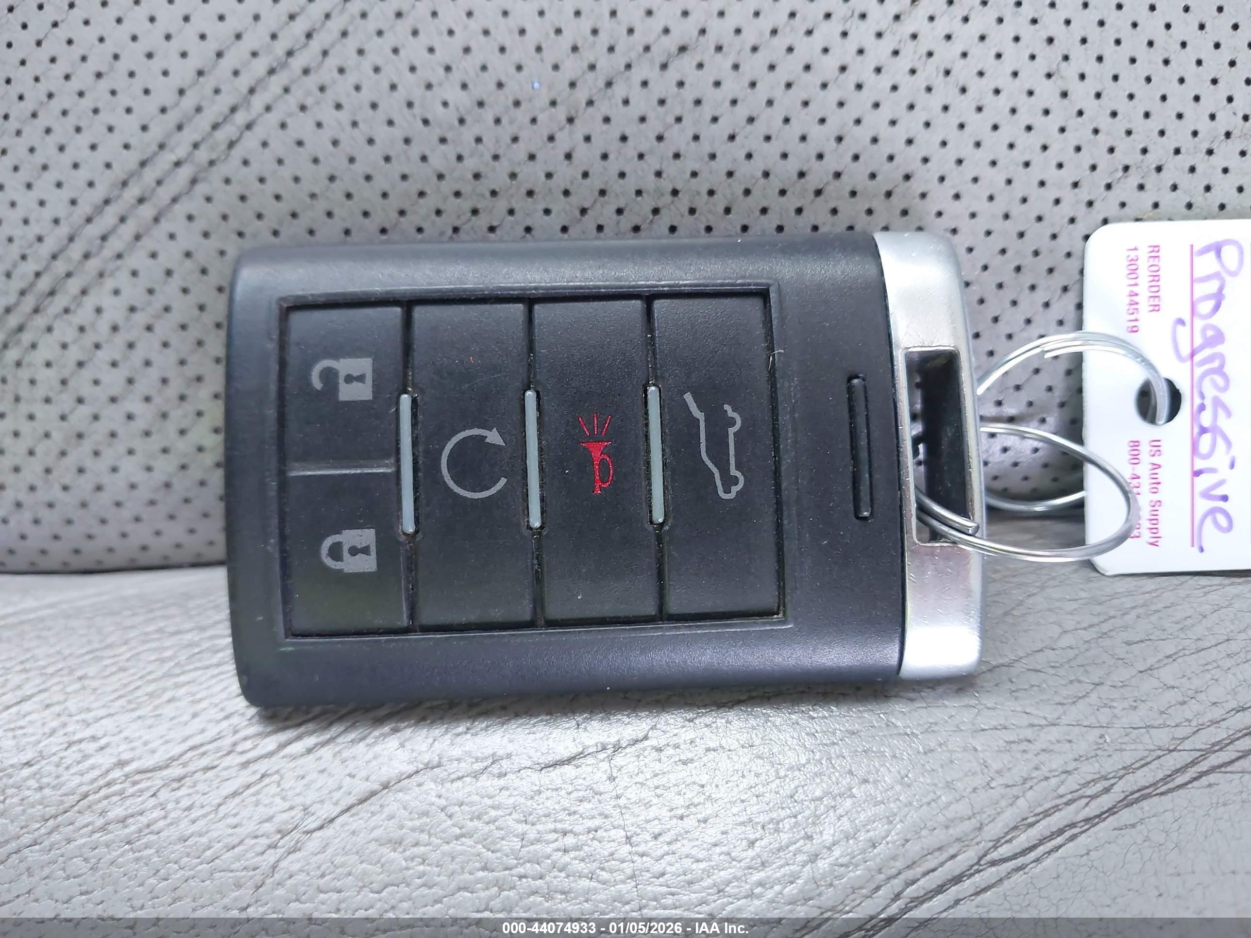 CADILLAC SRX image 11