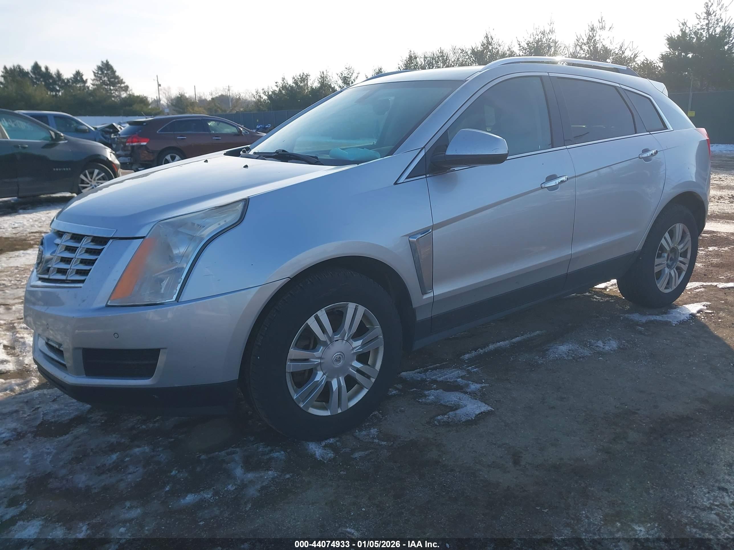 CADILLAC SRX image 2