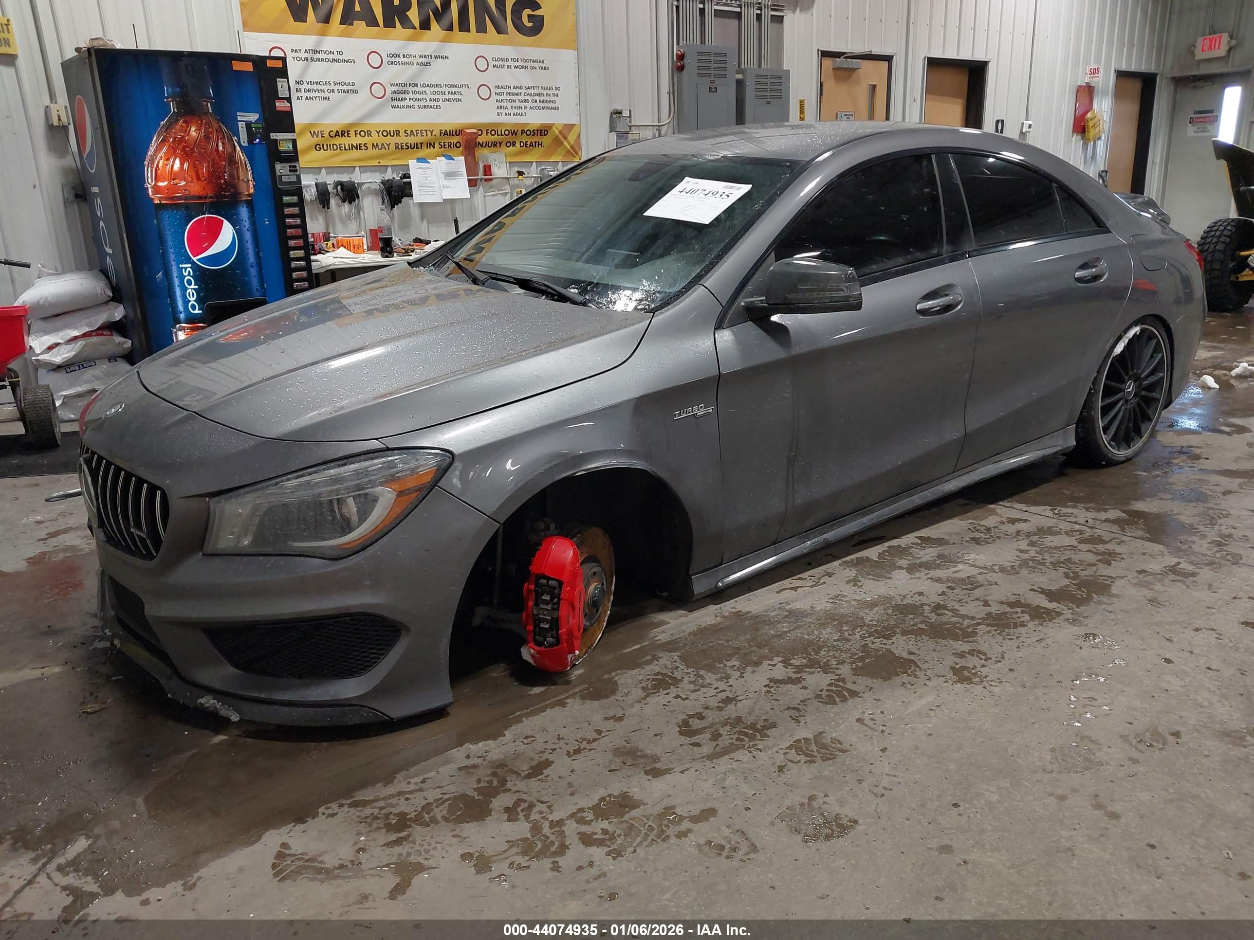 MERCEDES-BENZ CLA image 2