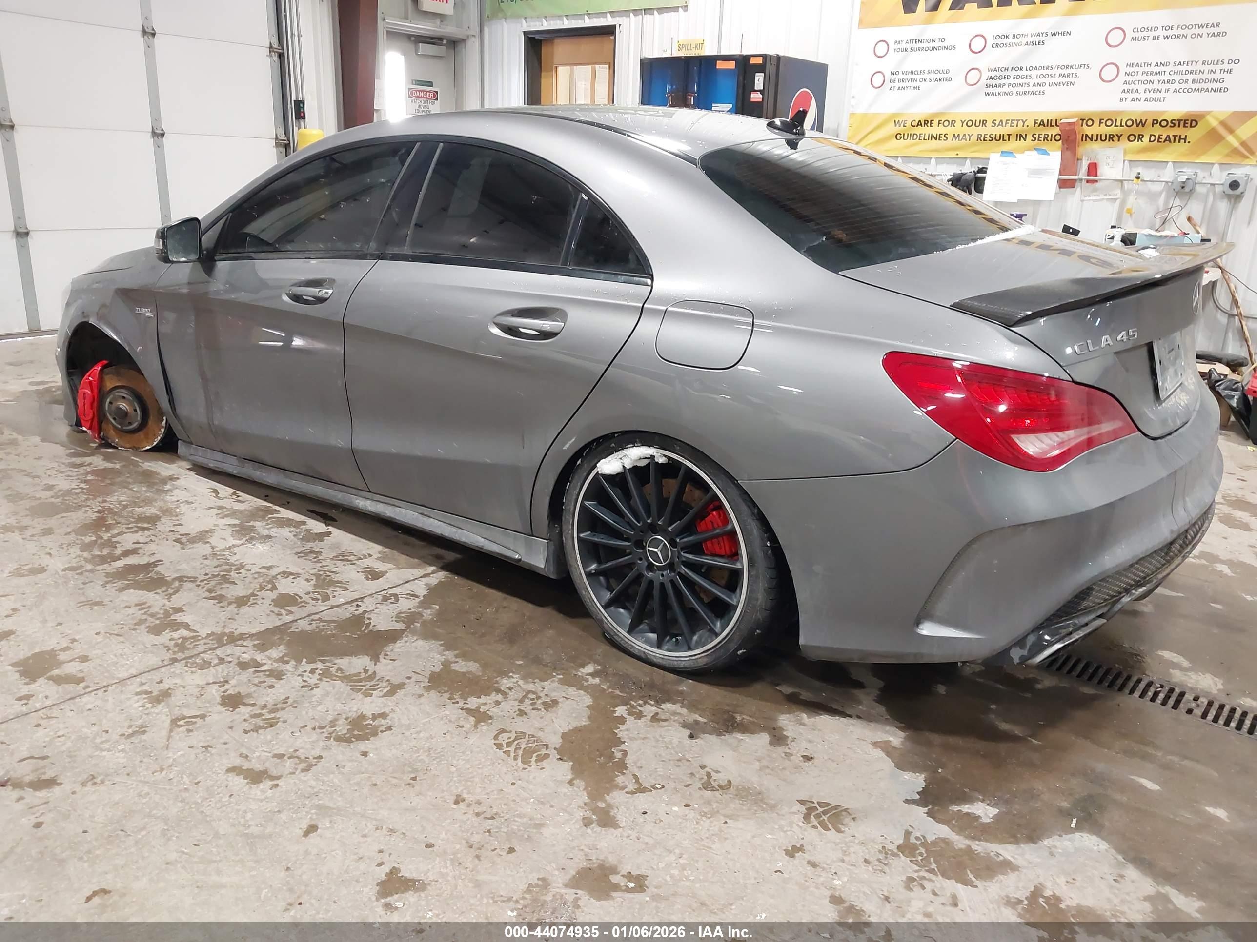 MERCEDES-BENZ CLA image 3