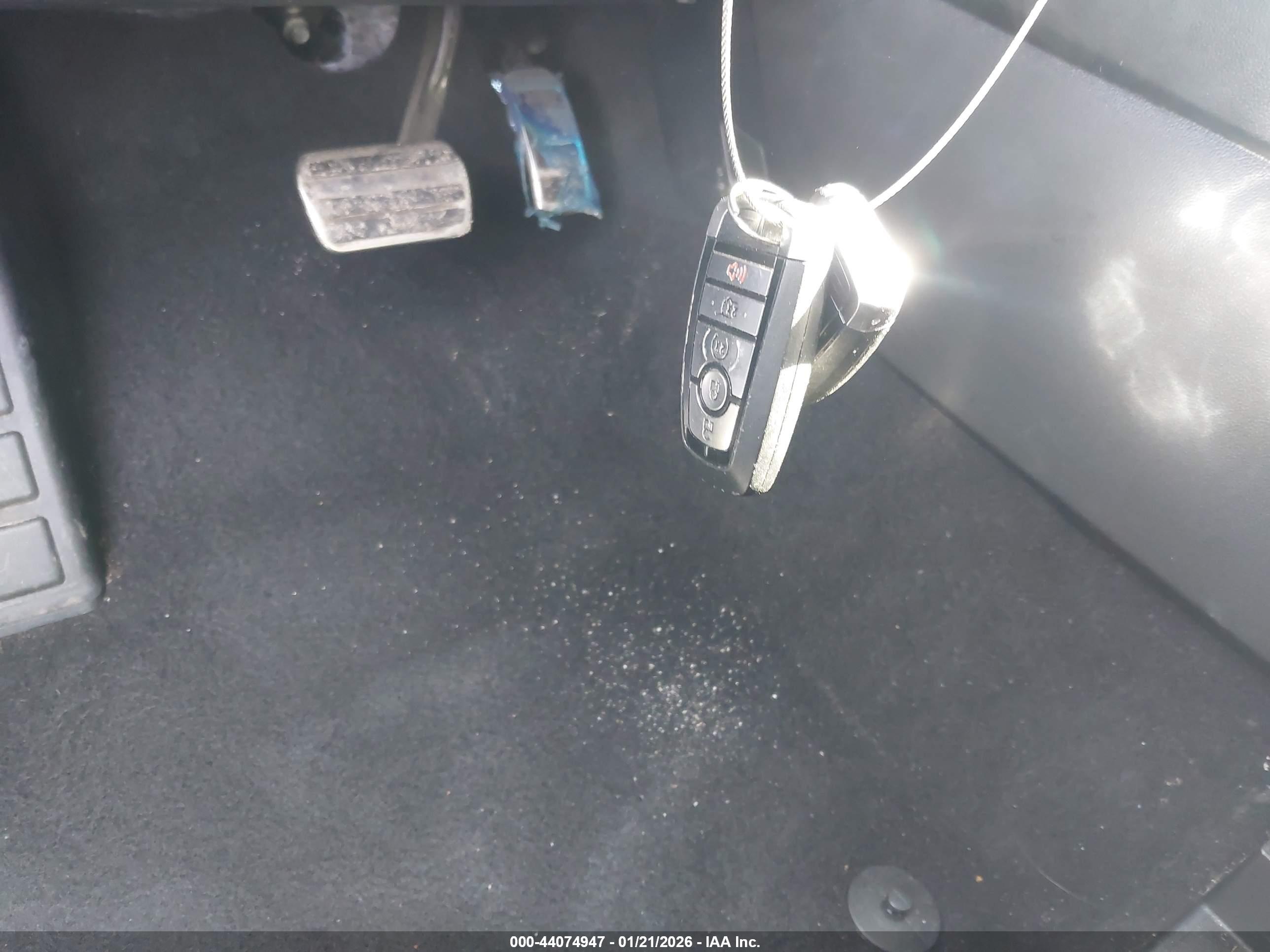 FORD ESCAPE image 11