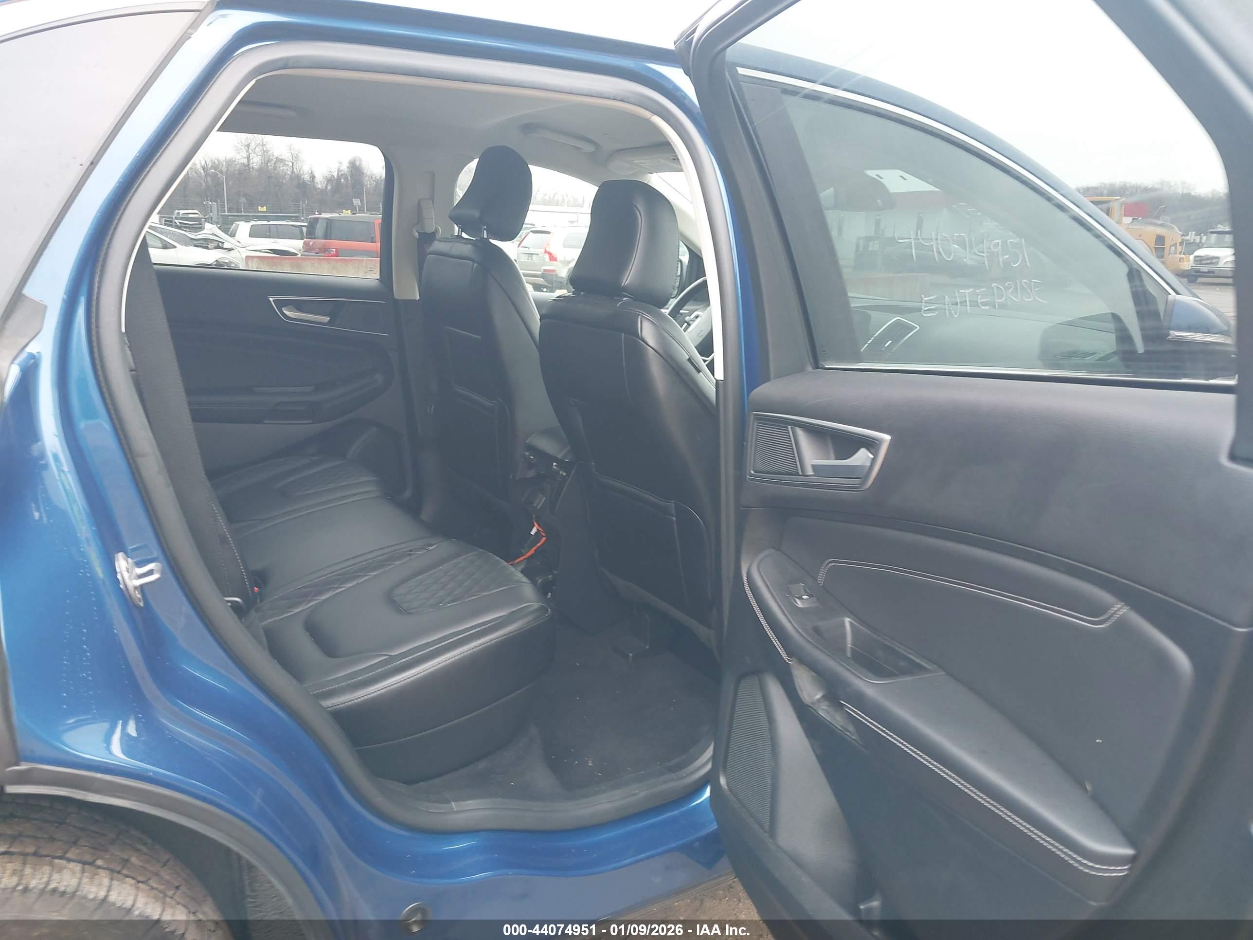FORD EDGE image 8