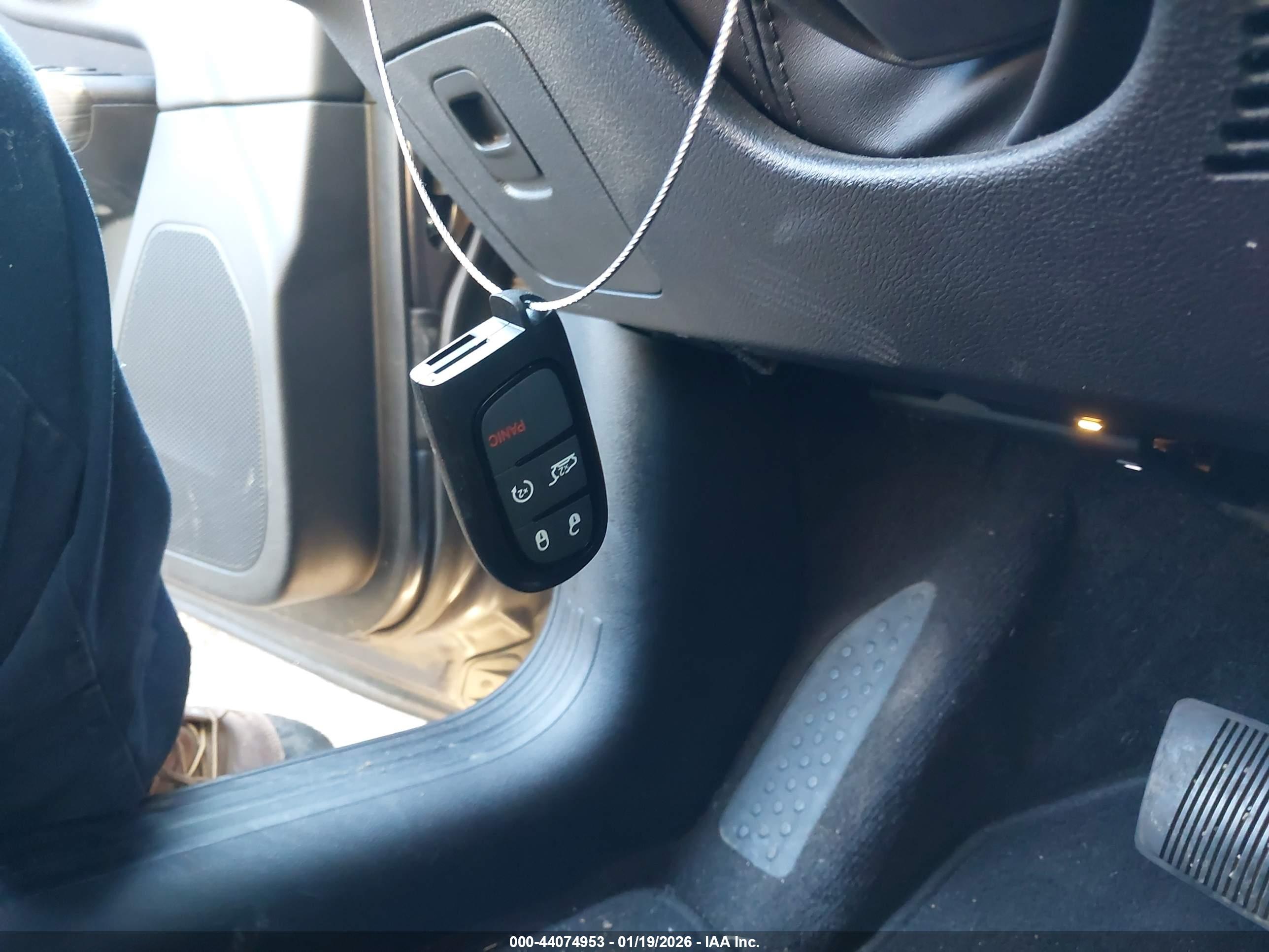 JEEP CHEROKEE image 11