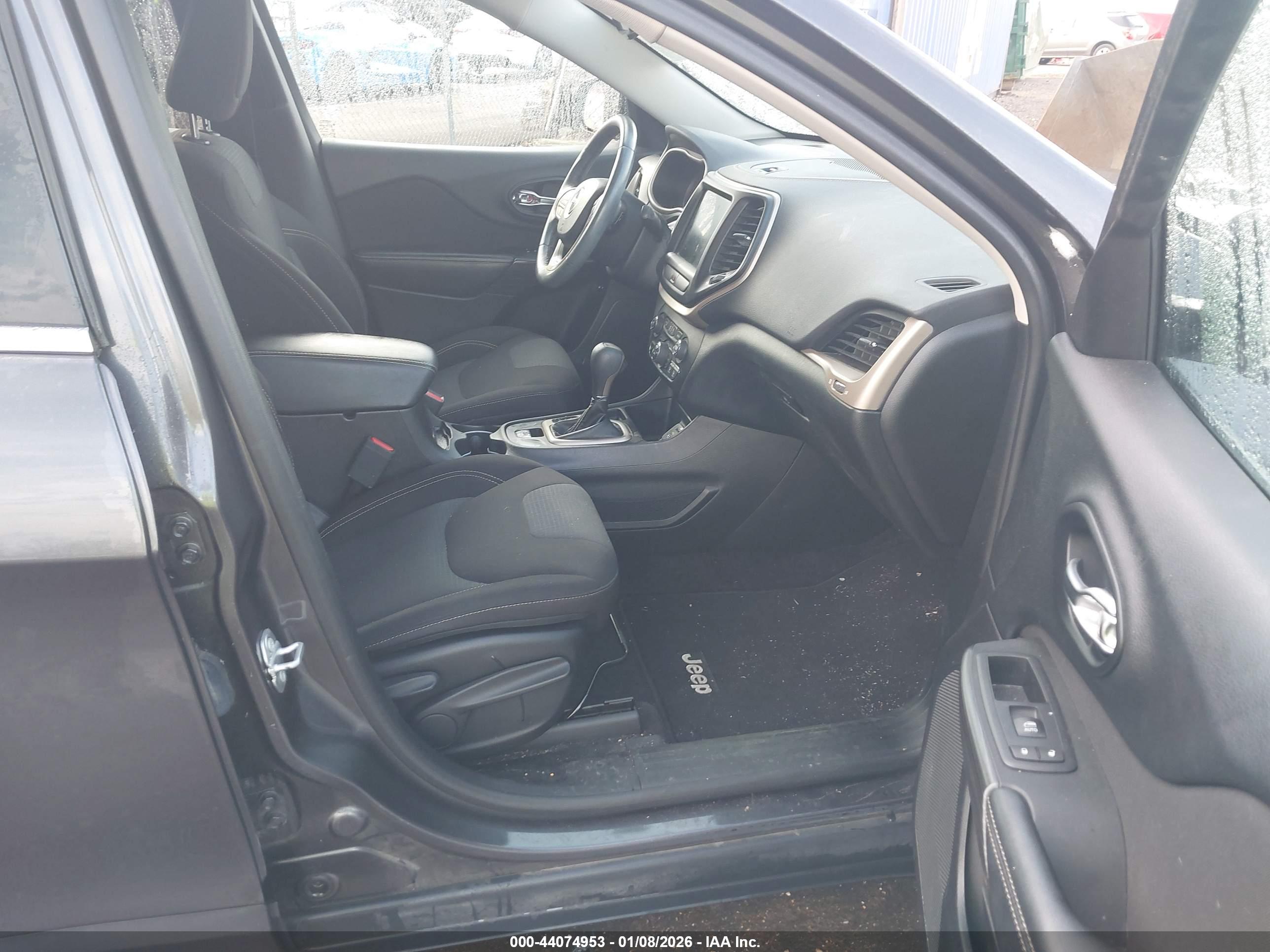 JEEP CHEROKEE image 5
