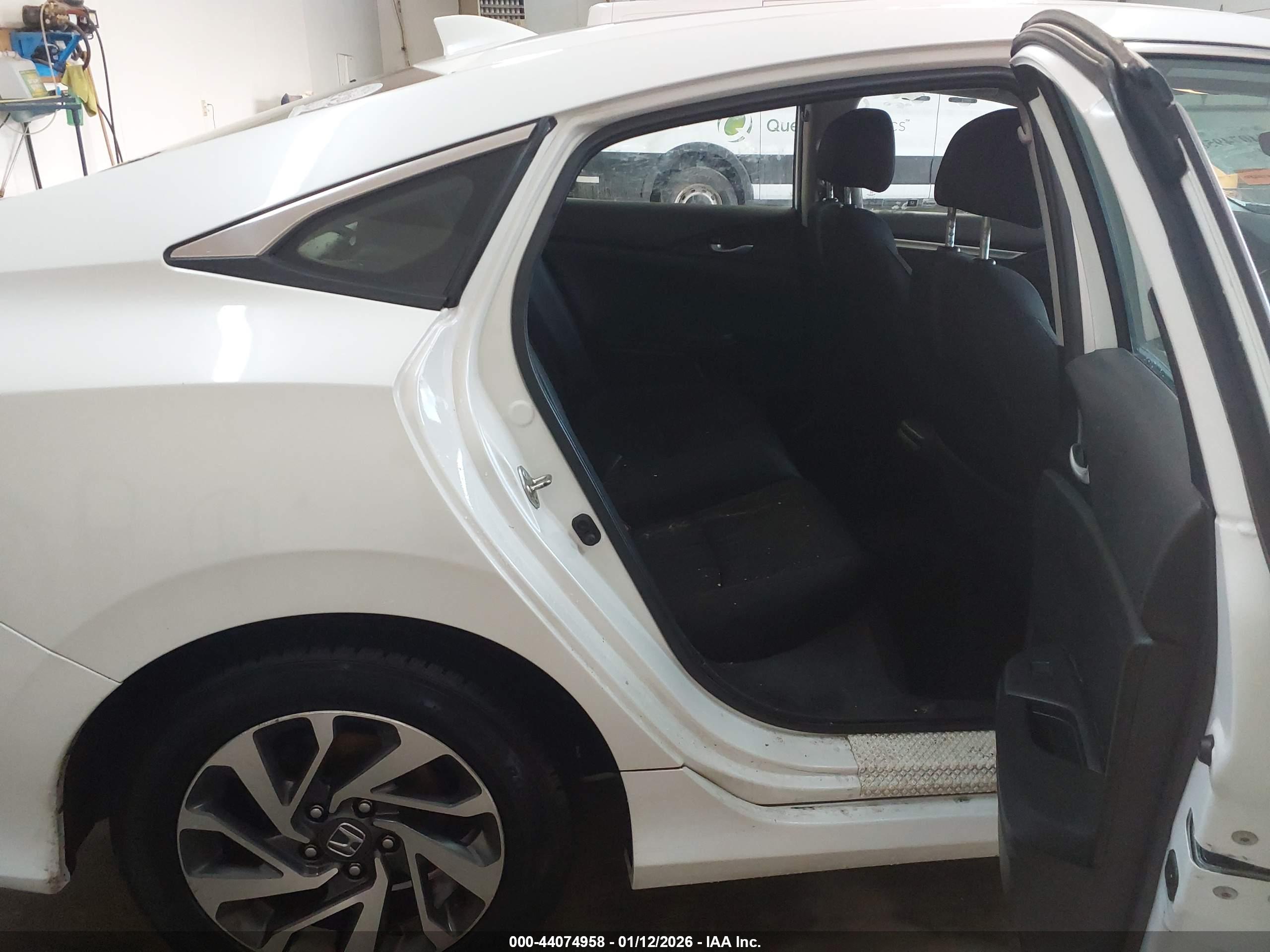HONDA CIVIC image 8