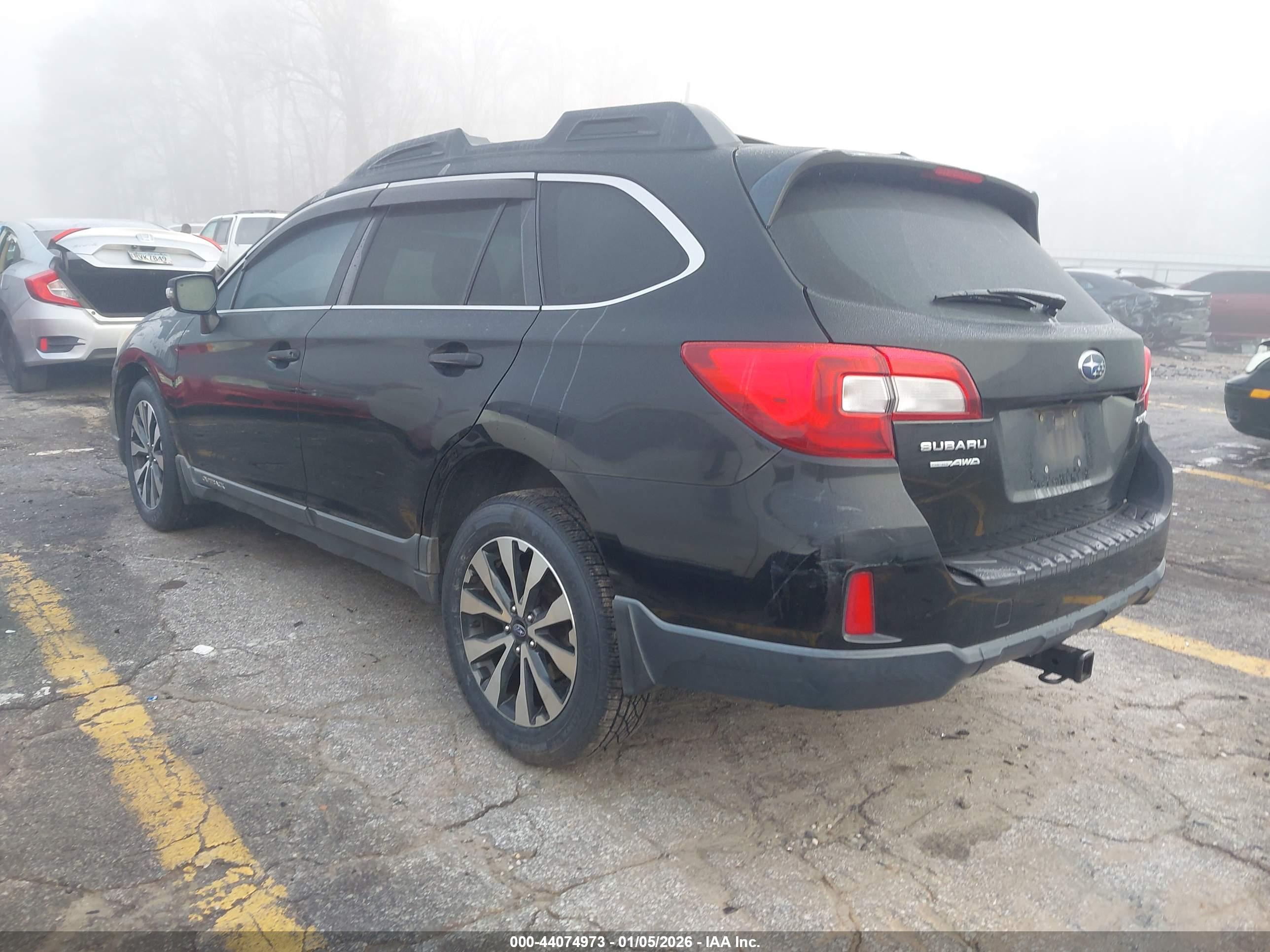 SUBARU OUTBACK image 3