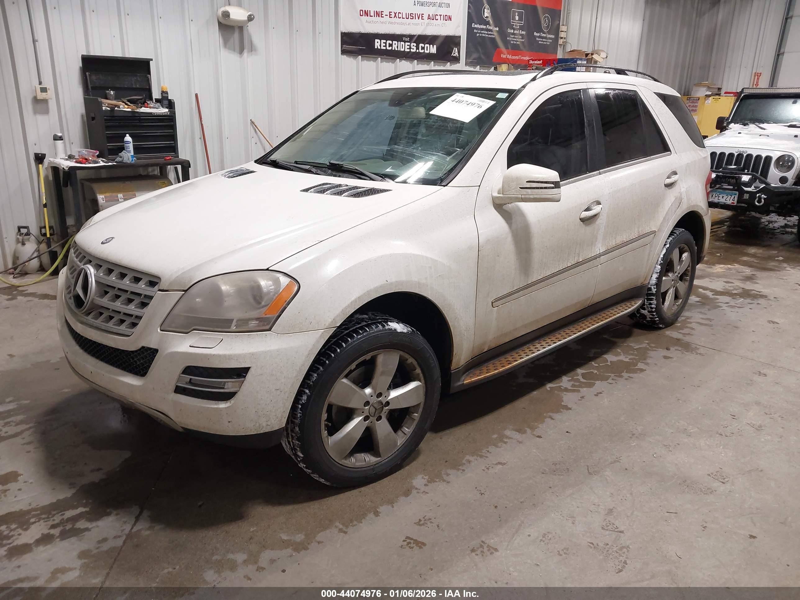 MERCEDES-BENZ ML image 2