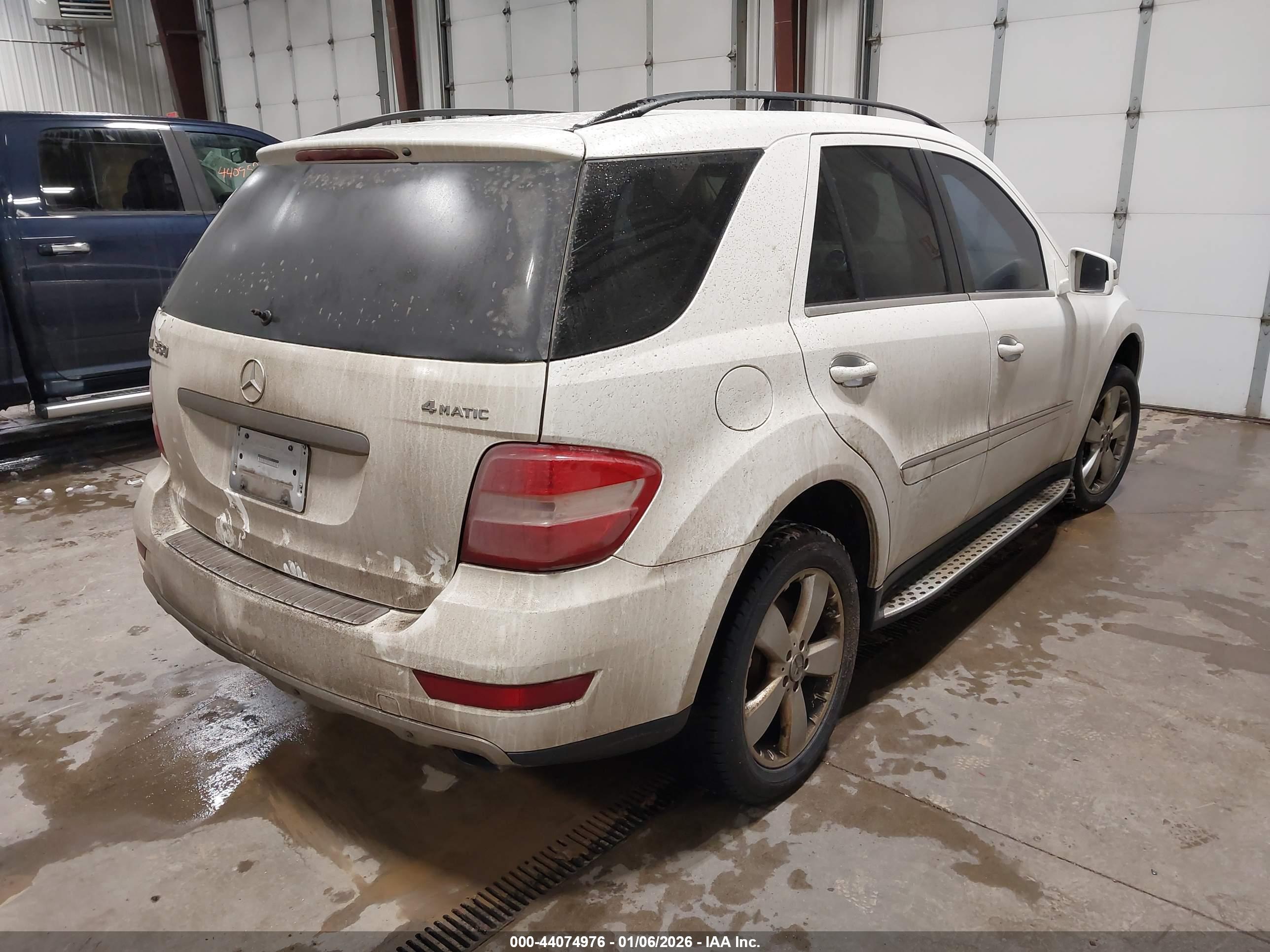 MERCEDES-BENZ ML image 4