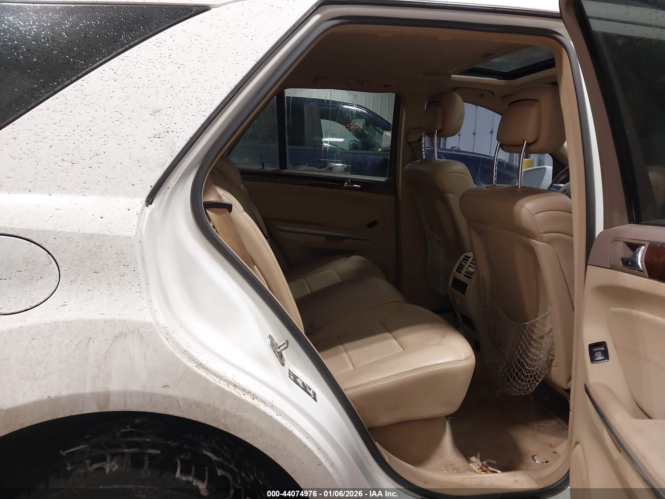 MERCEDES-BENZ ML image 8