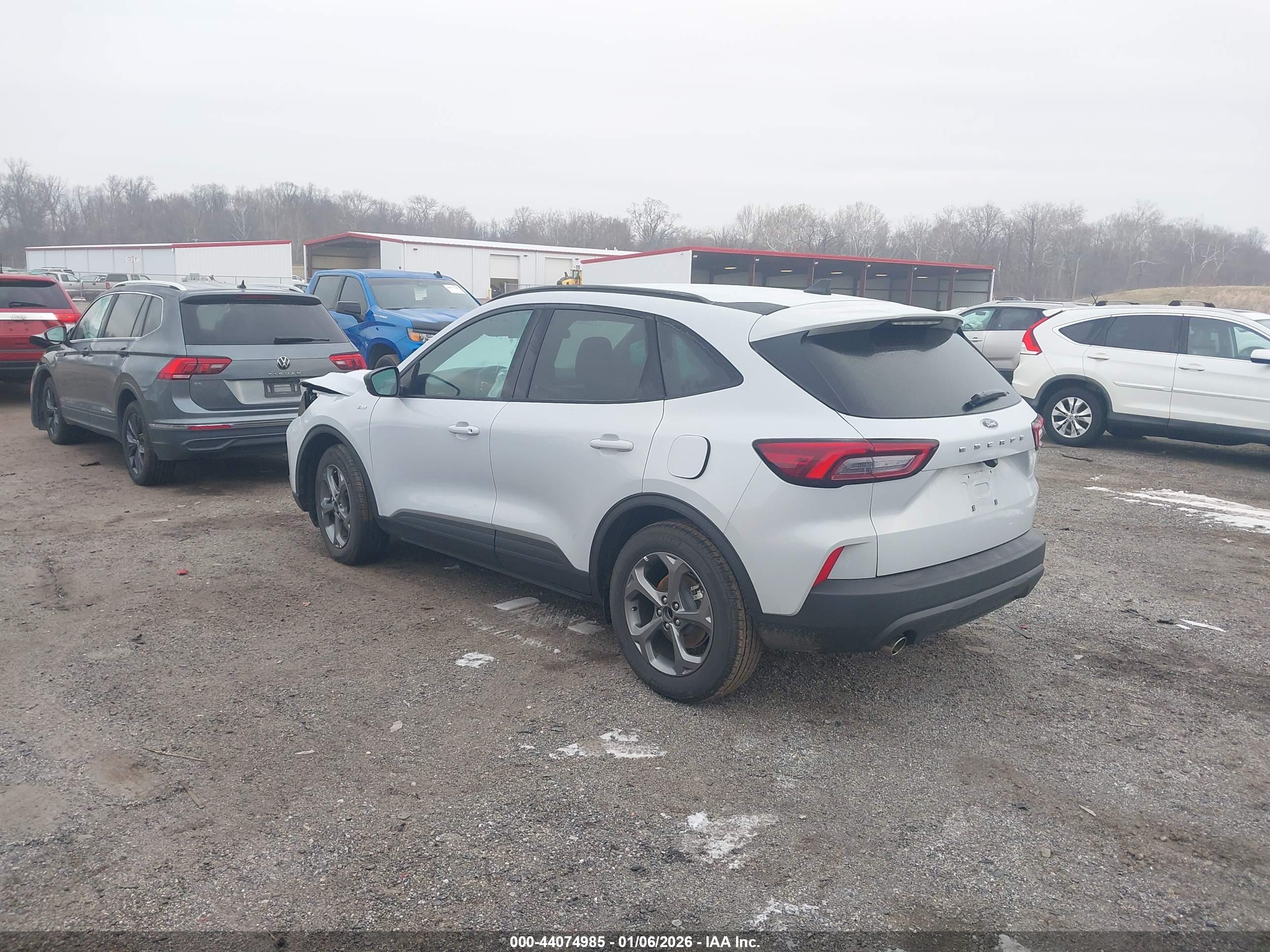 FORD ESCAPE image 3
