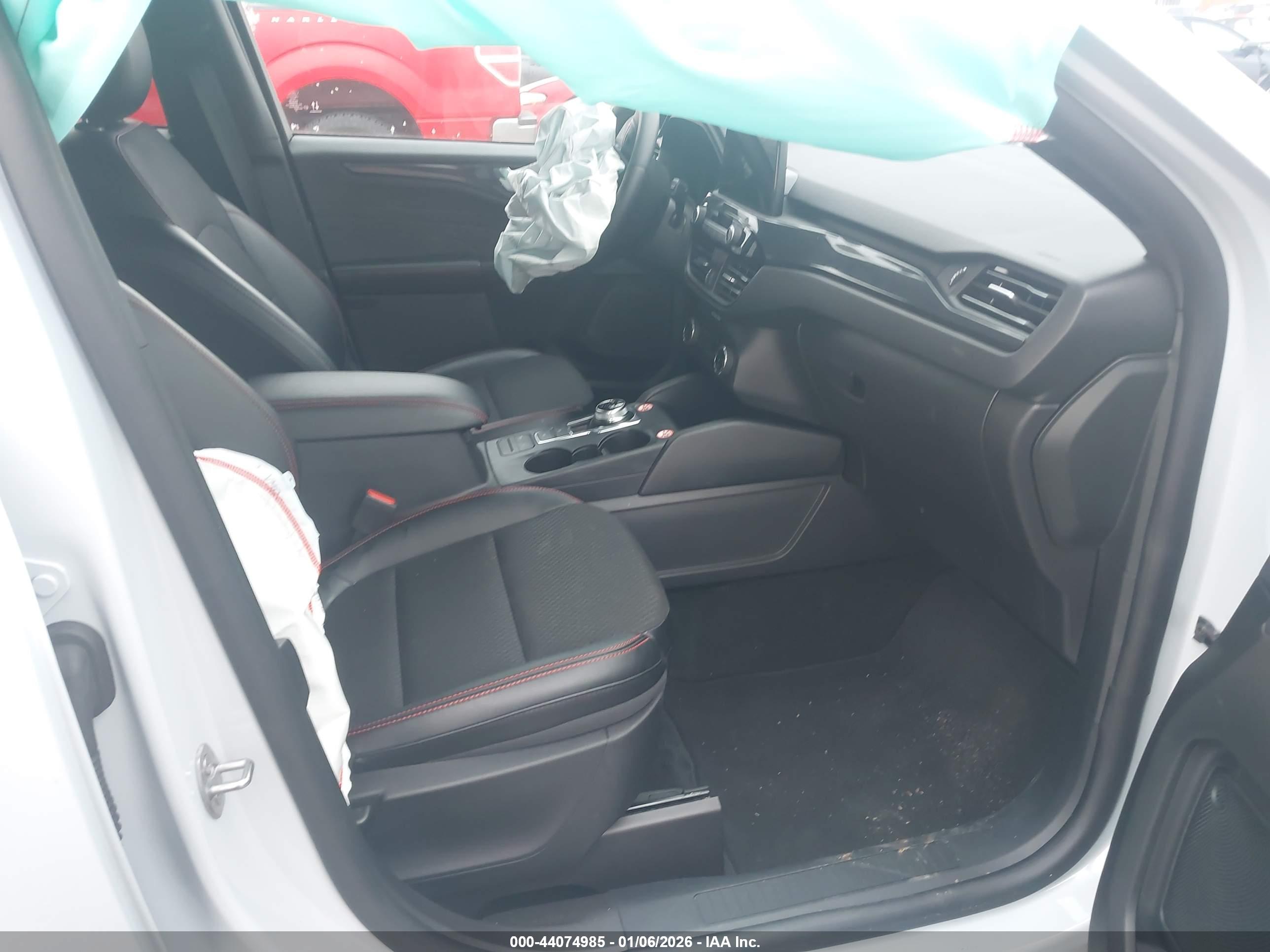 FORD ESCAPE image 5