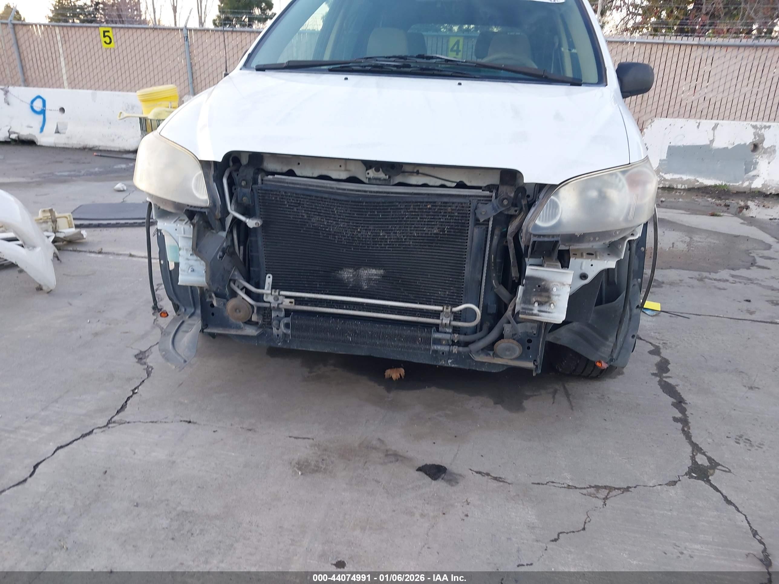 MAZDA MPV image 6
