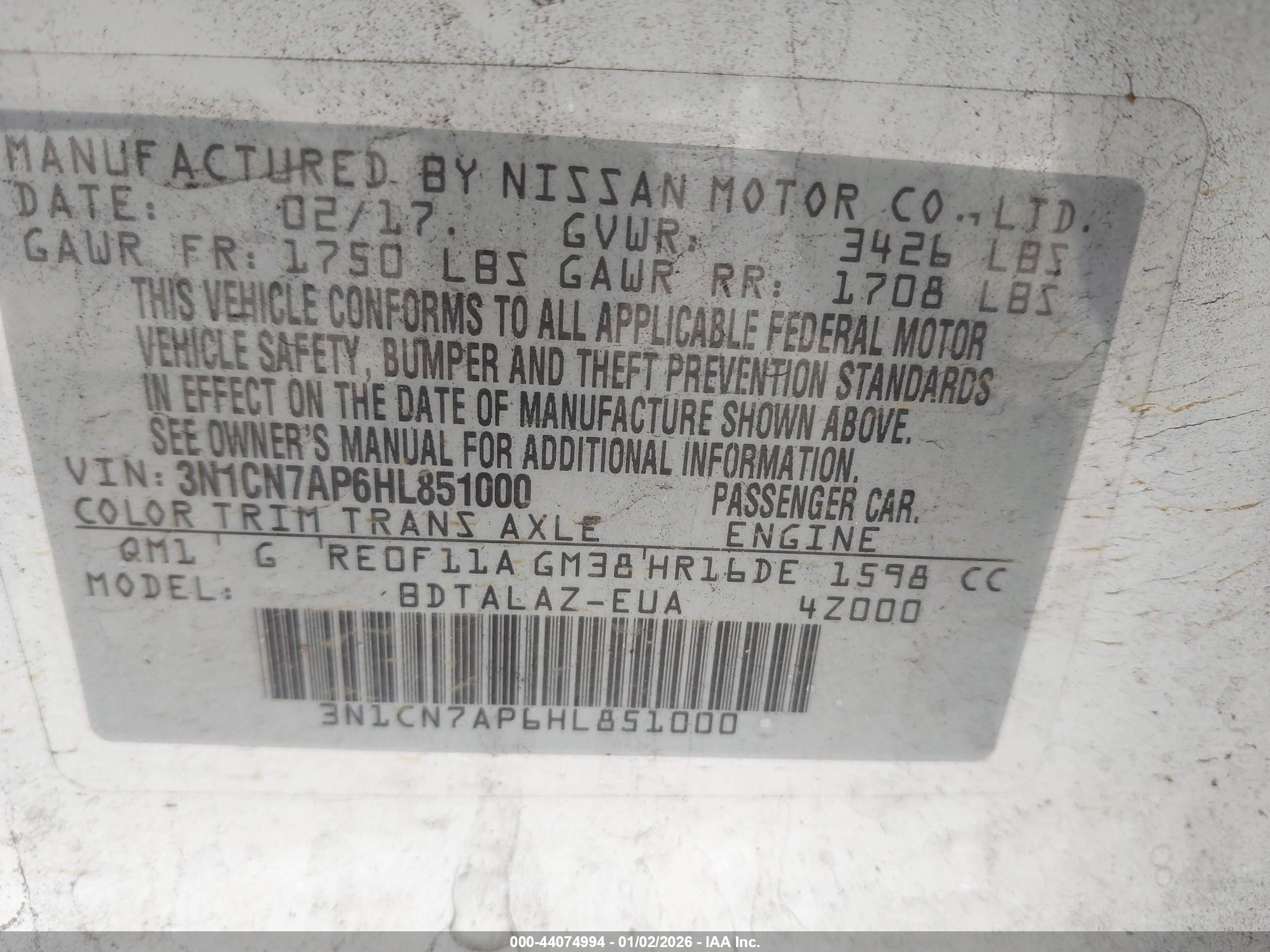 NISSAN VERSA image 9