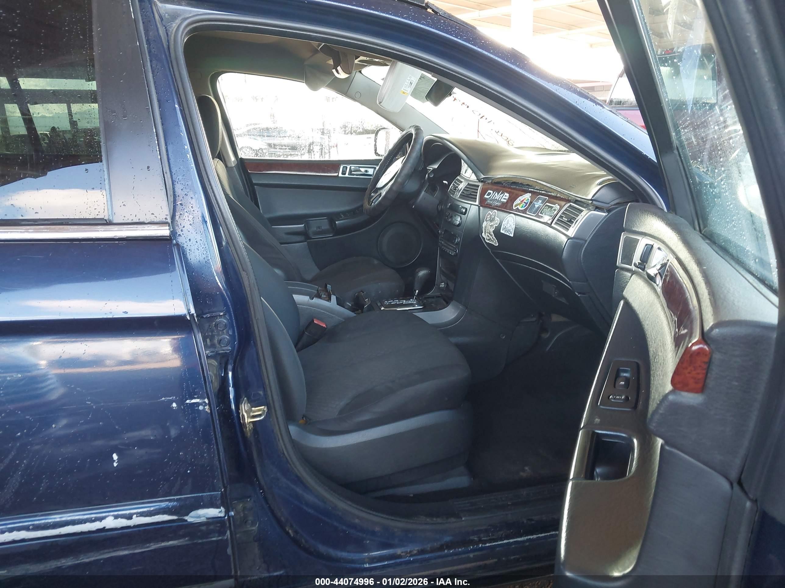 CHRYSLER PACIFICA image 5