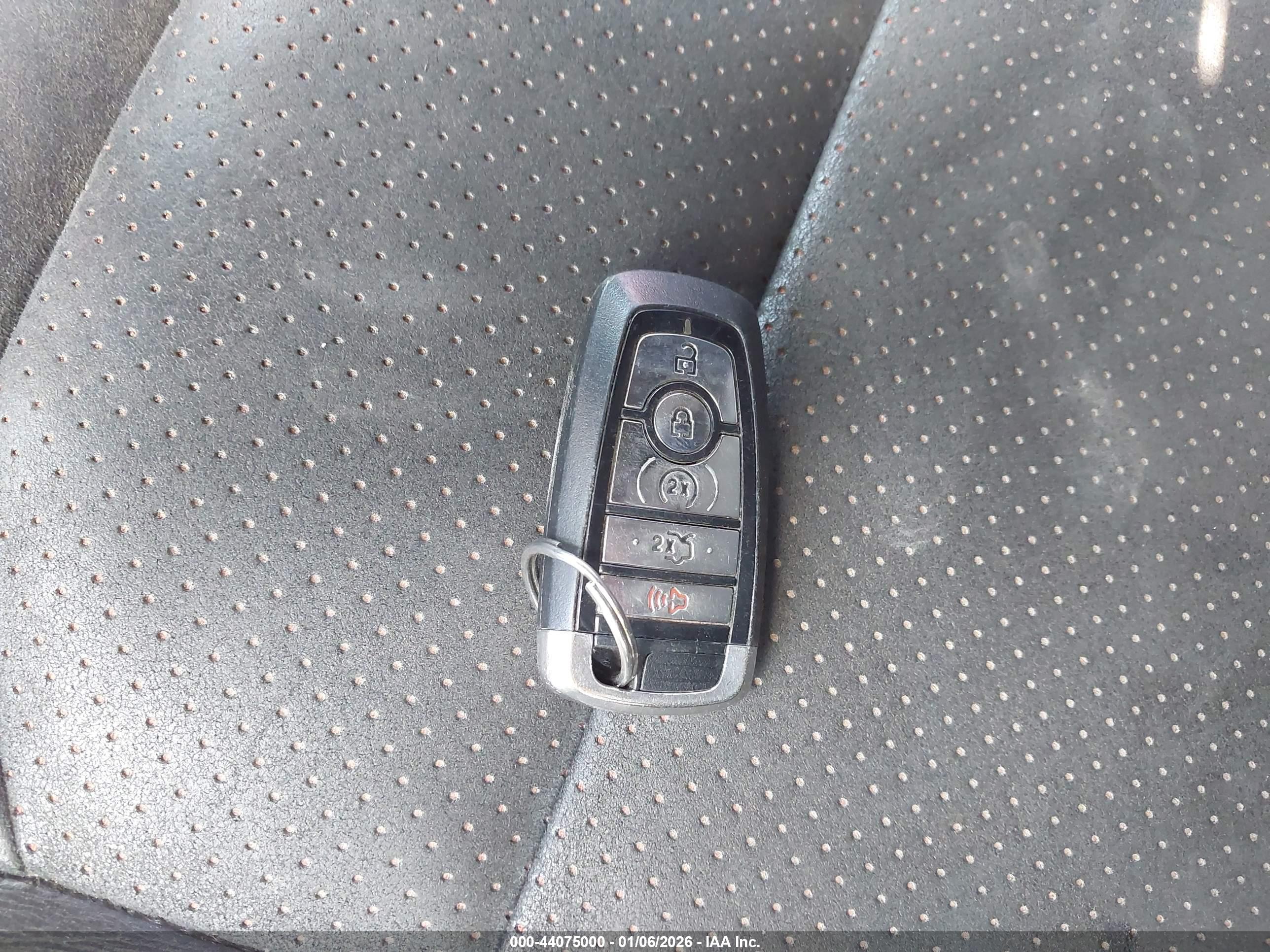 FORD EXPLORER image 11