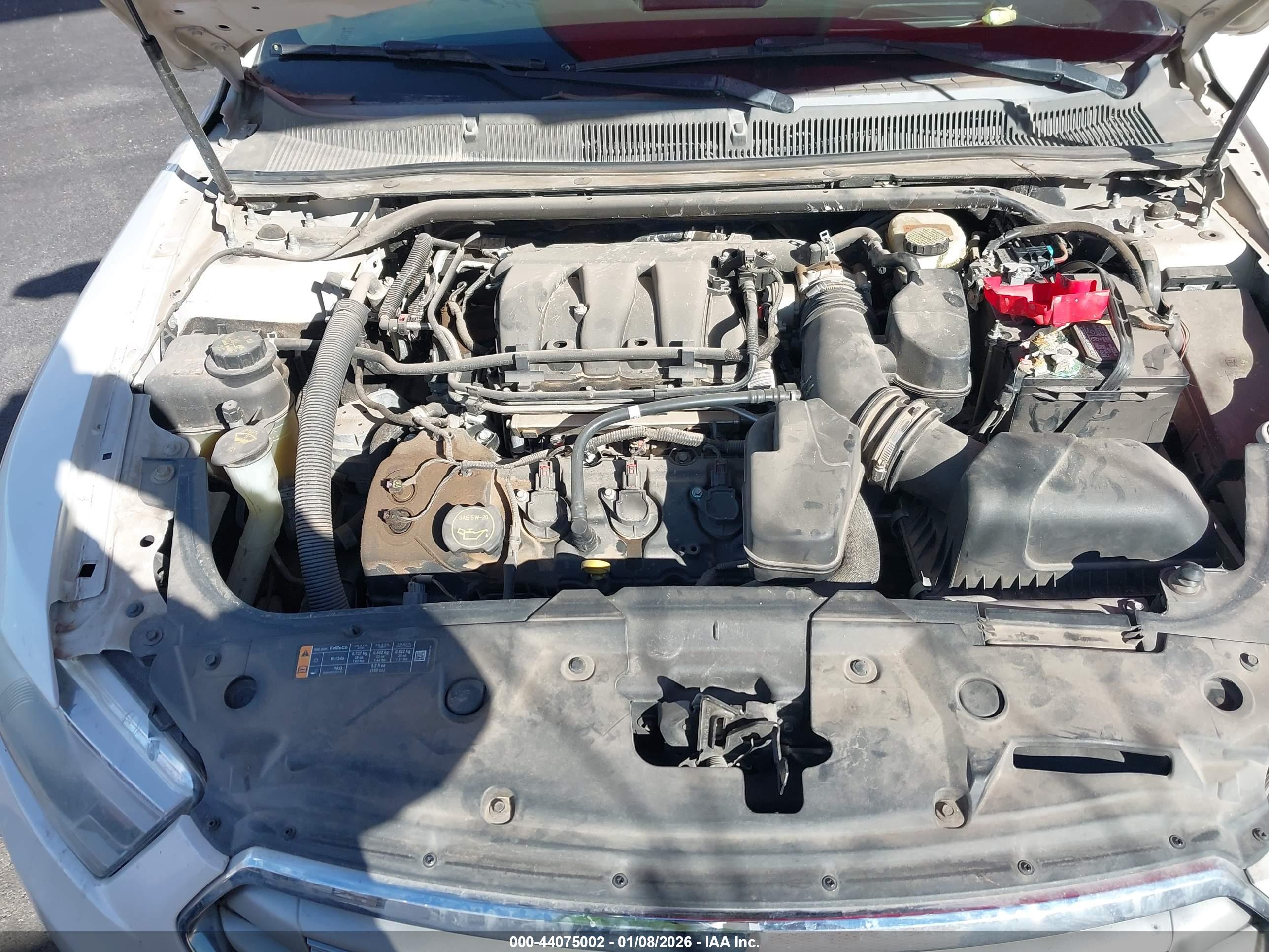 FORD TAURUS image 10
