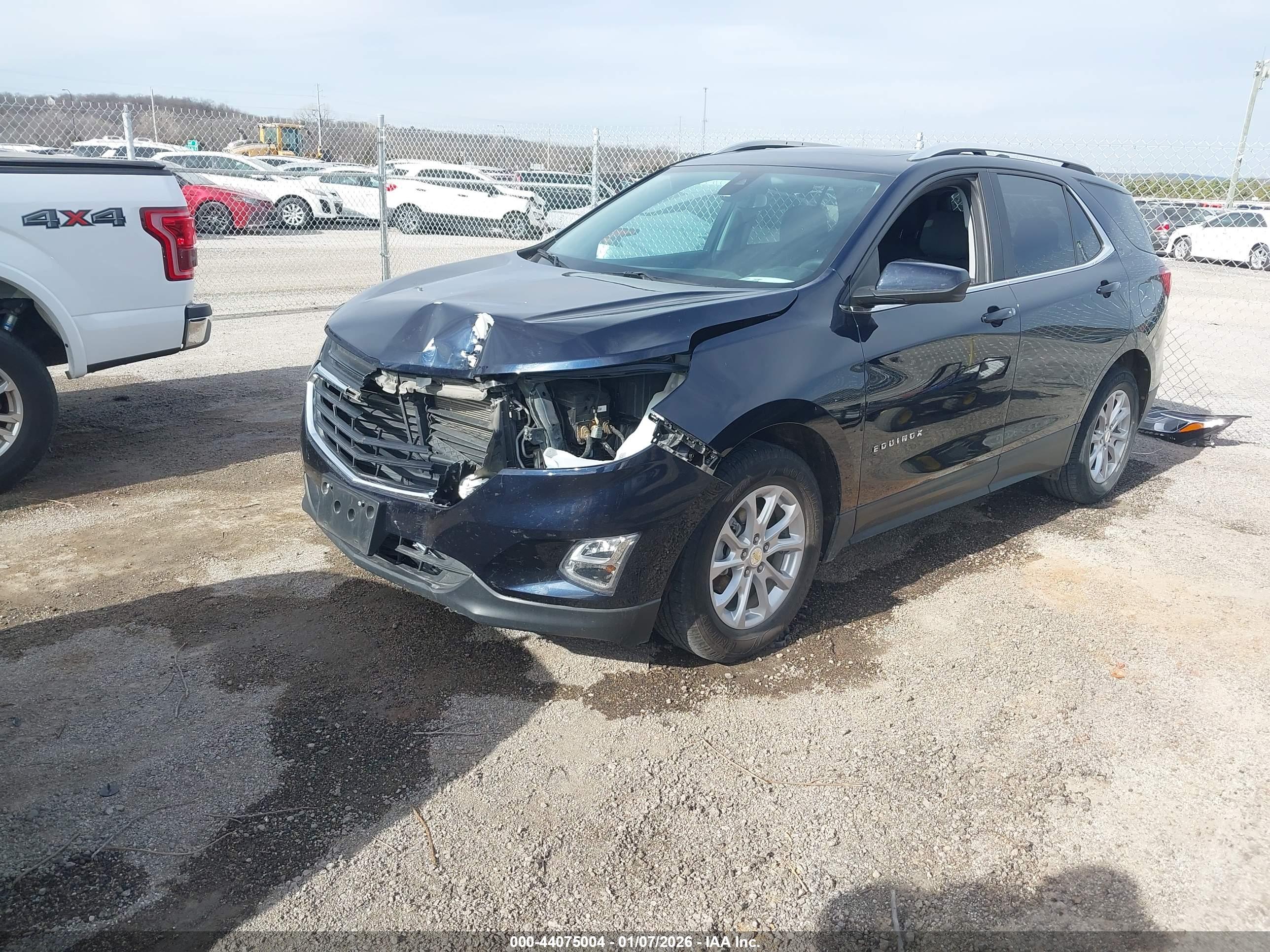 CHEVROLET EQUINOX image 2