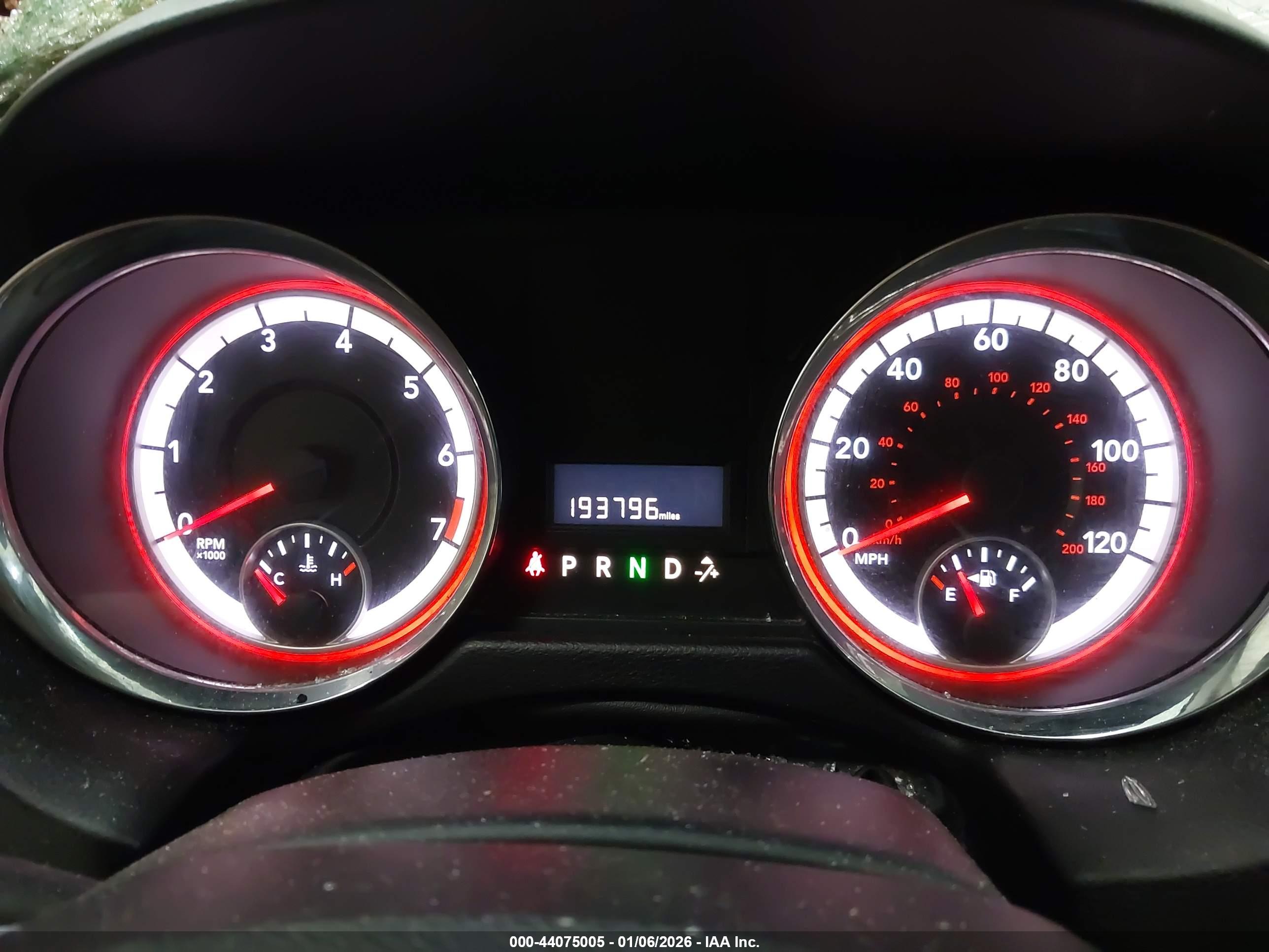 DODGE GRAND image 7