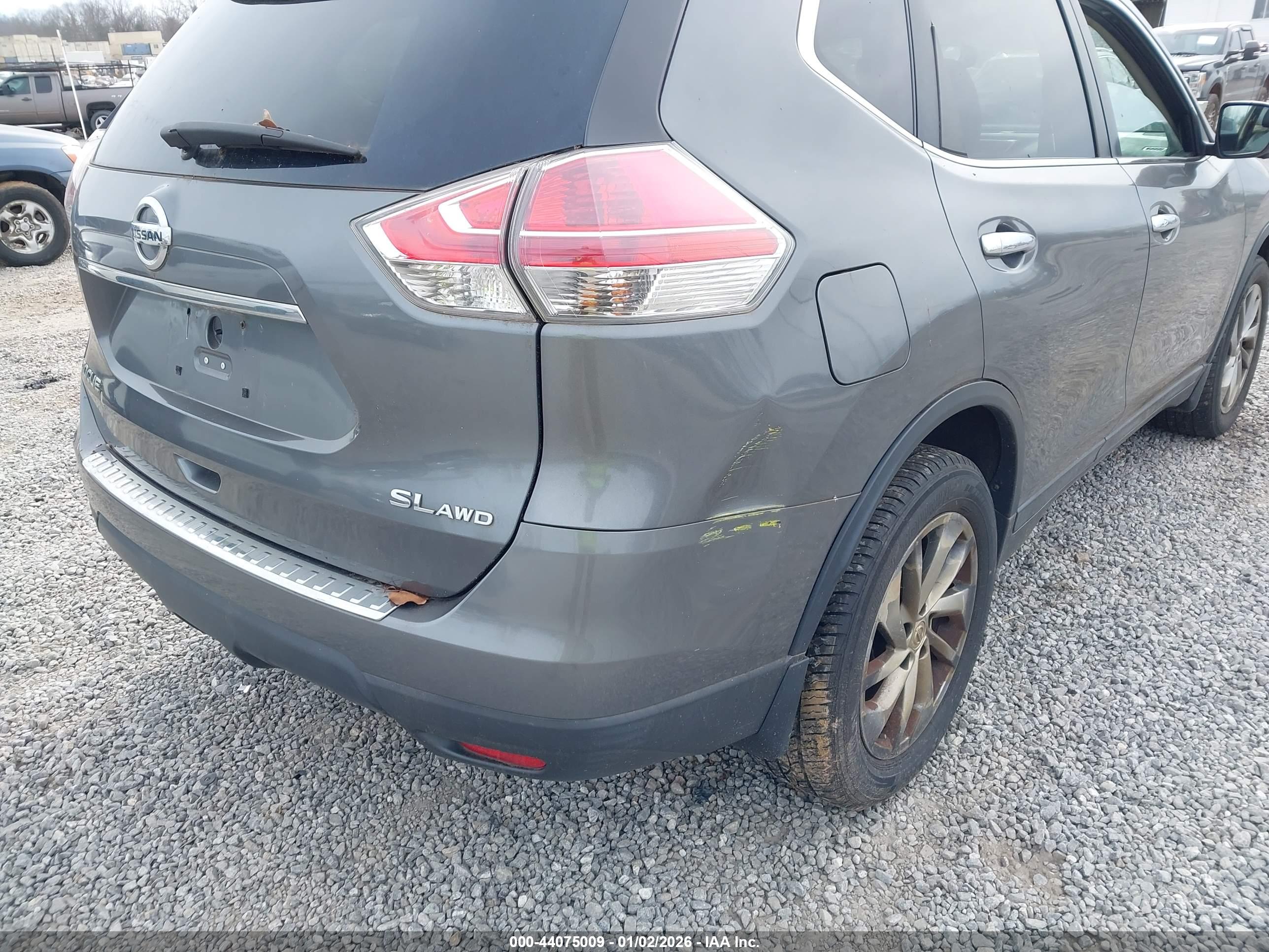 NISSAN ROGUE image 6