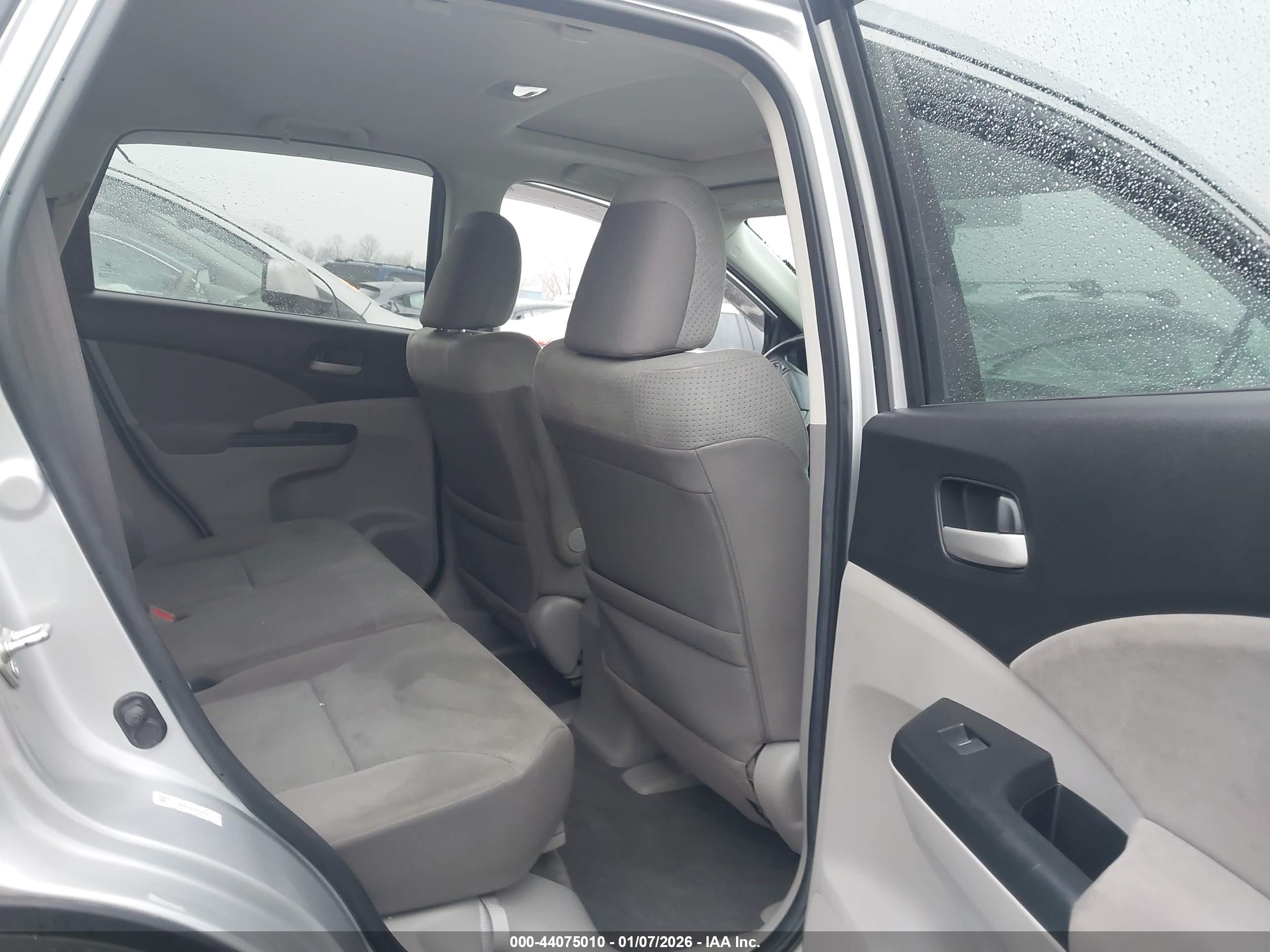 HONDA CR-V image 8