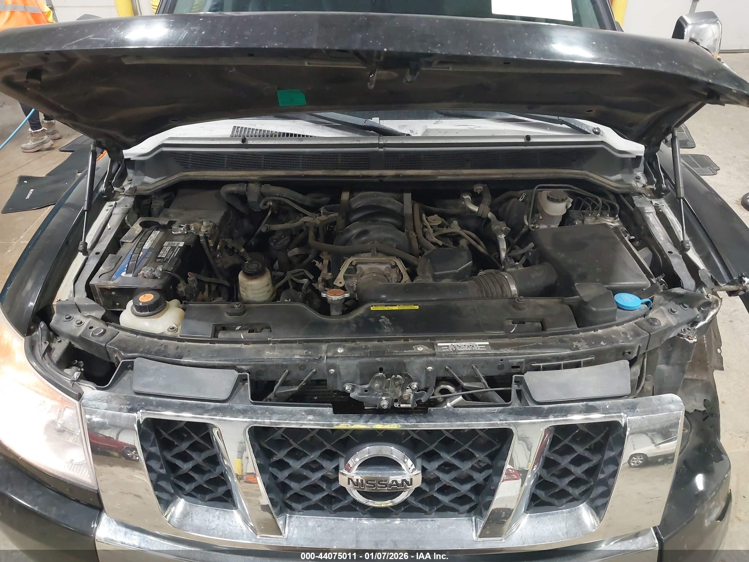 NISSAN TITAN image 10