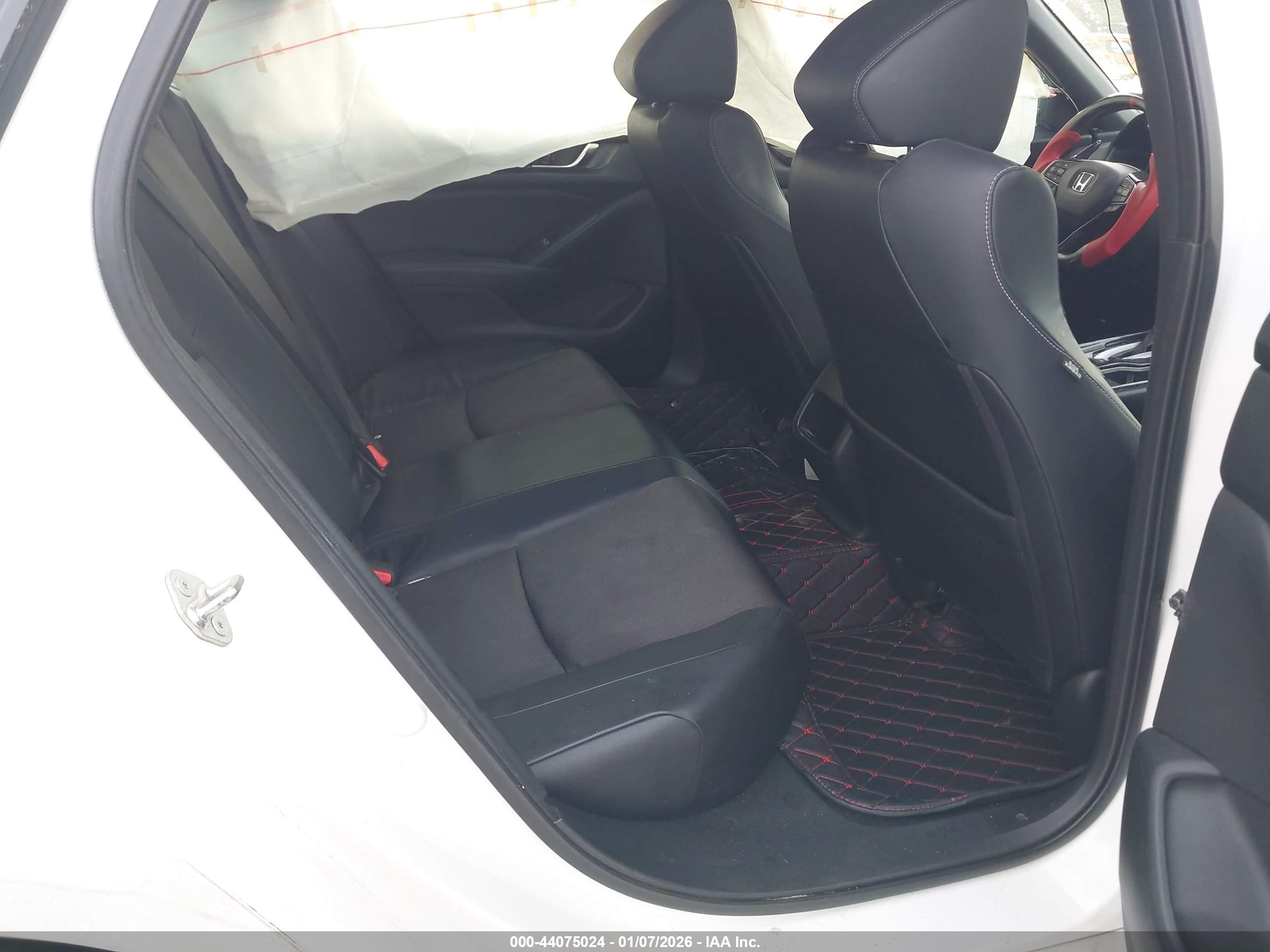 HONDA ACCORD image 8