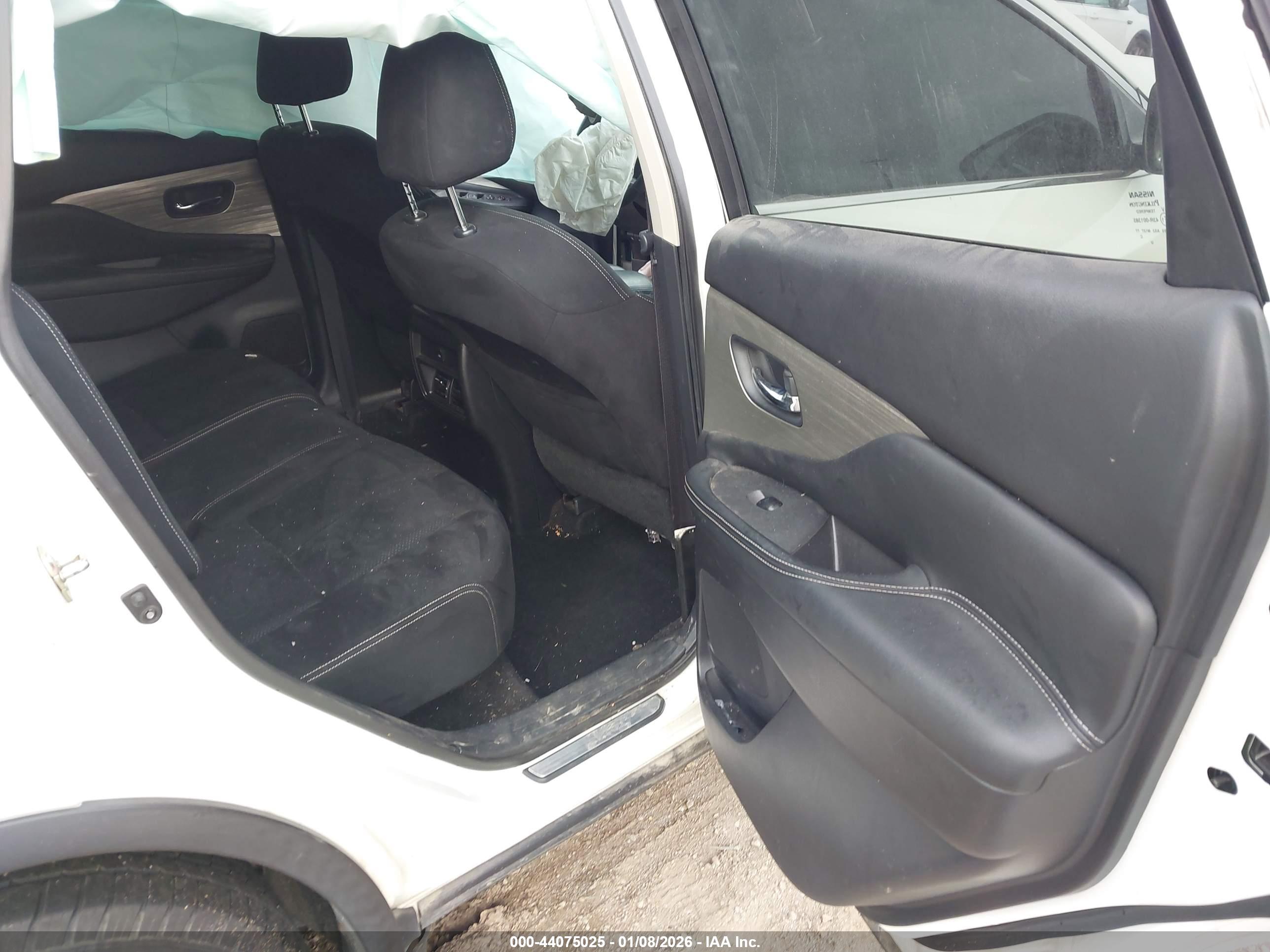 NISSAN MURANO image 8