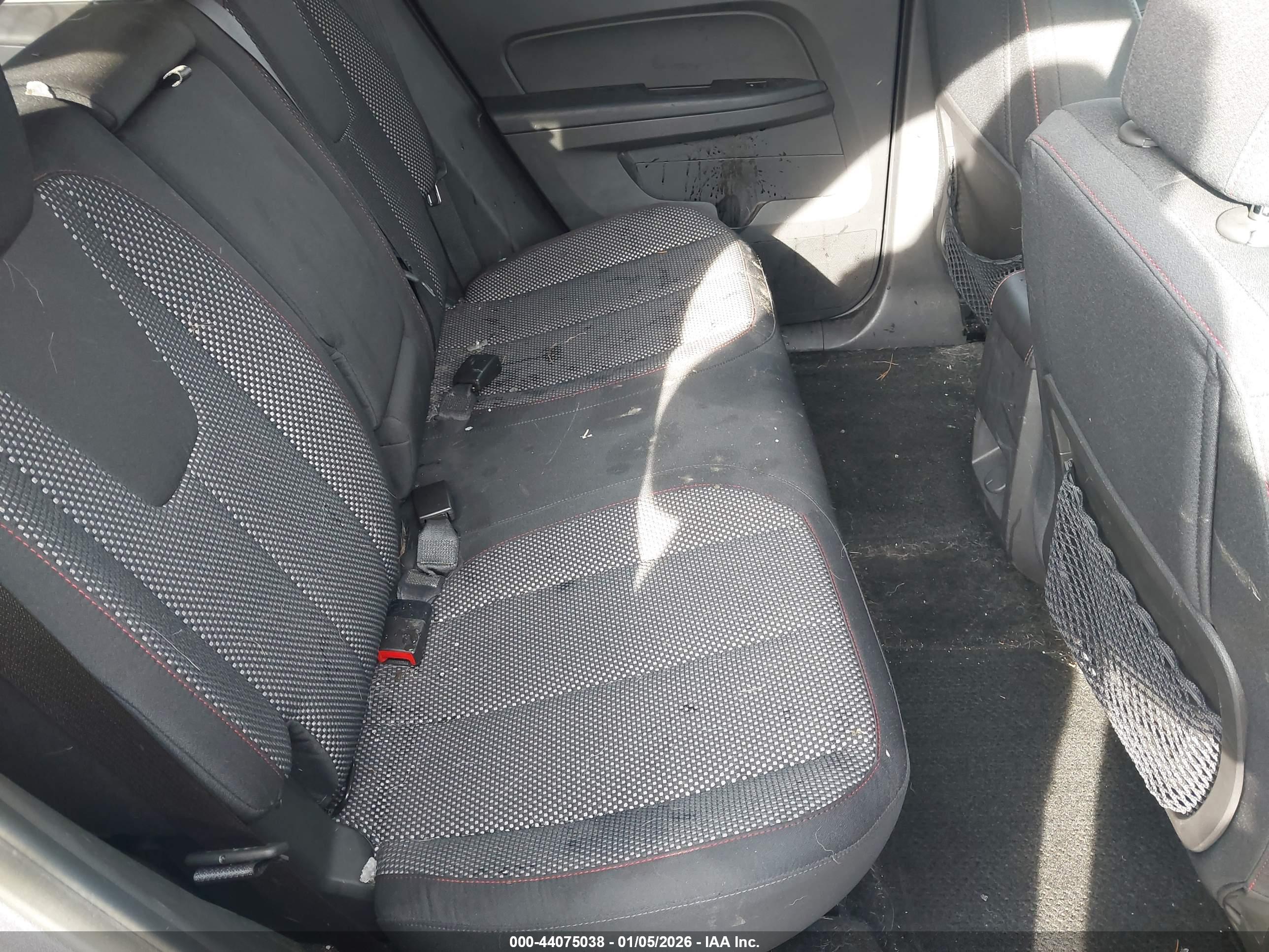 CHEVROLET EQUINOX image 8