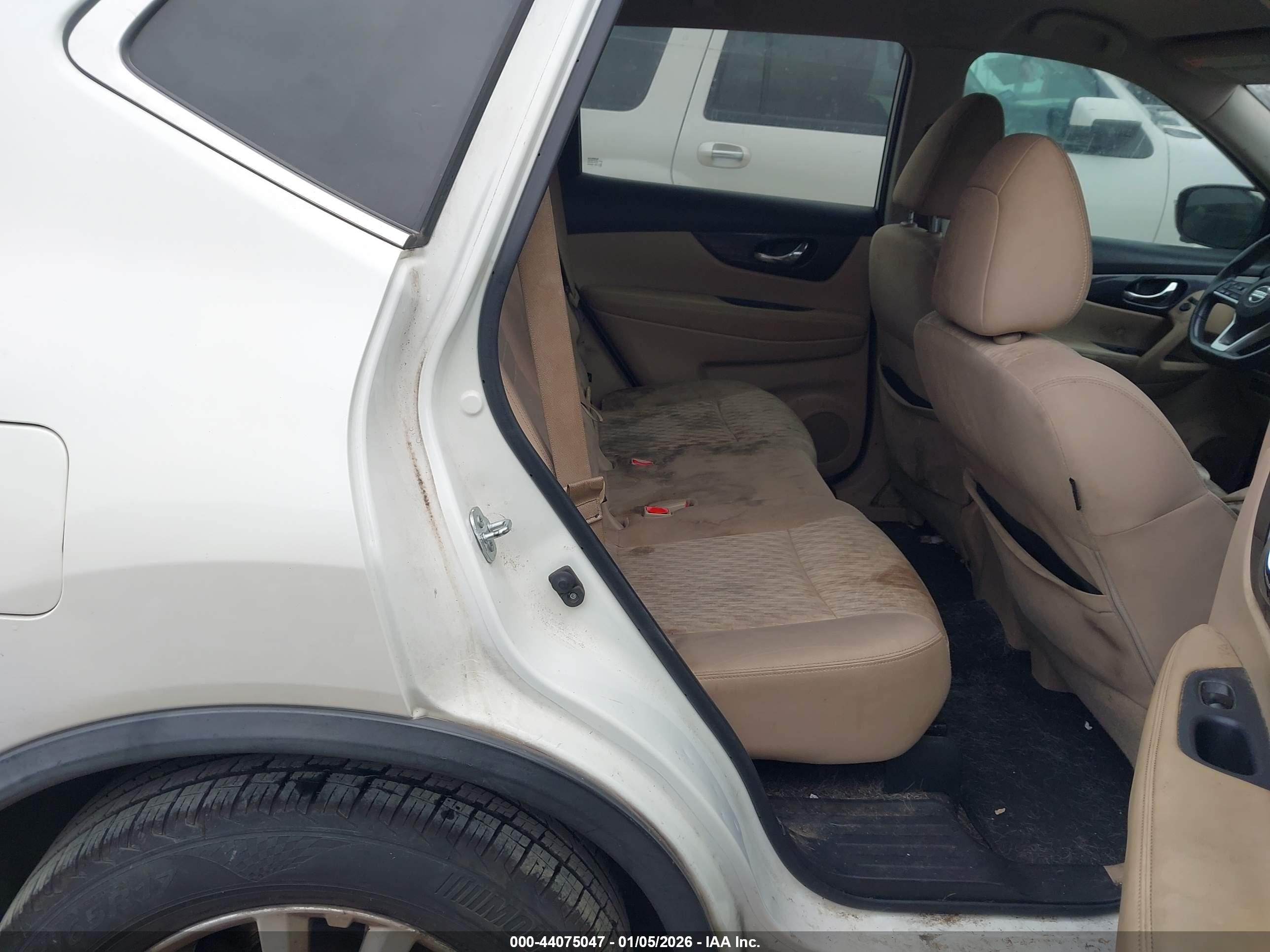 NISSAN ROGUE image 8
