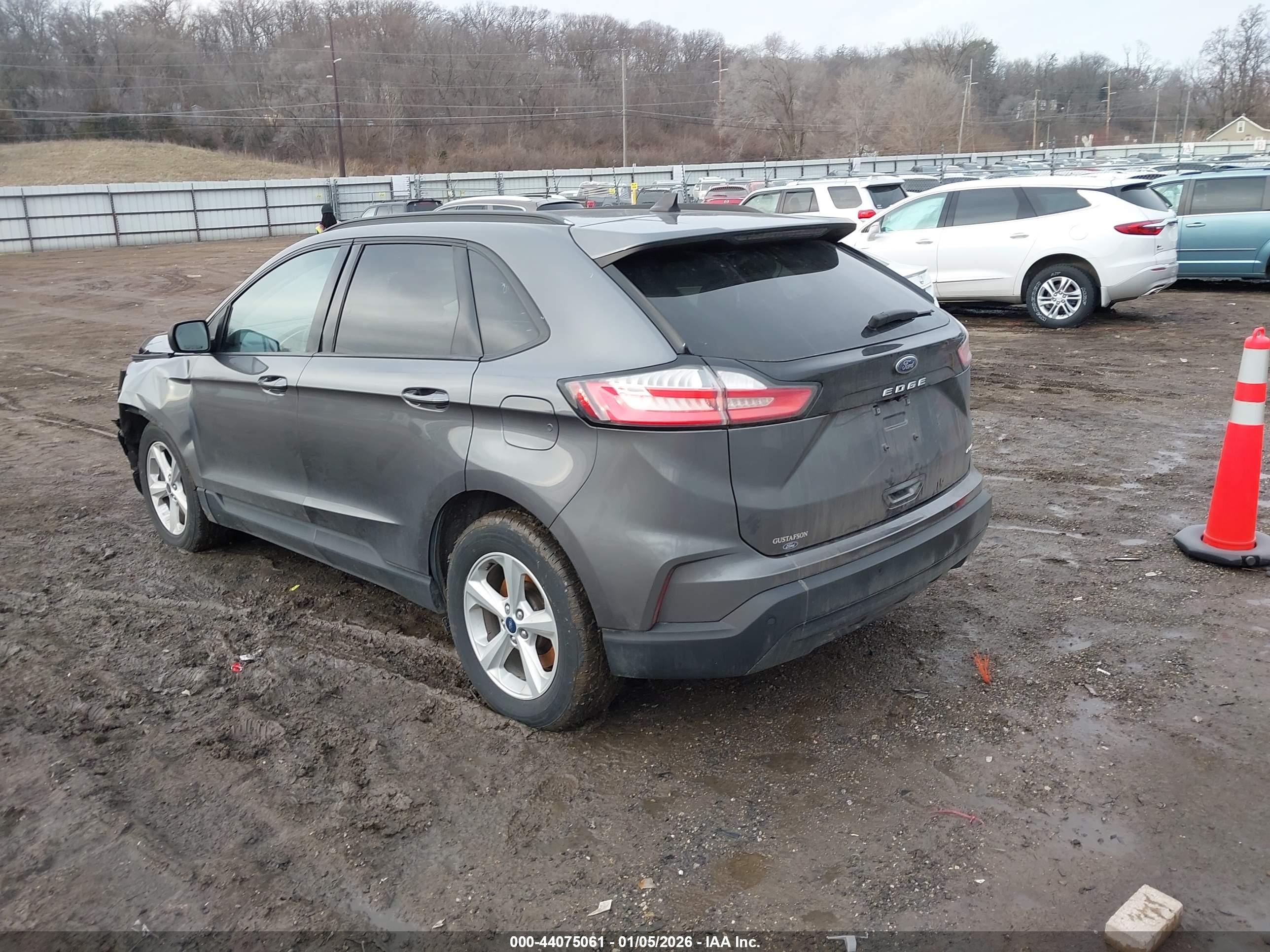 FORD EDGE image 3