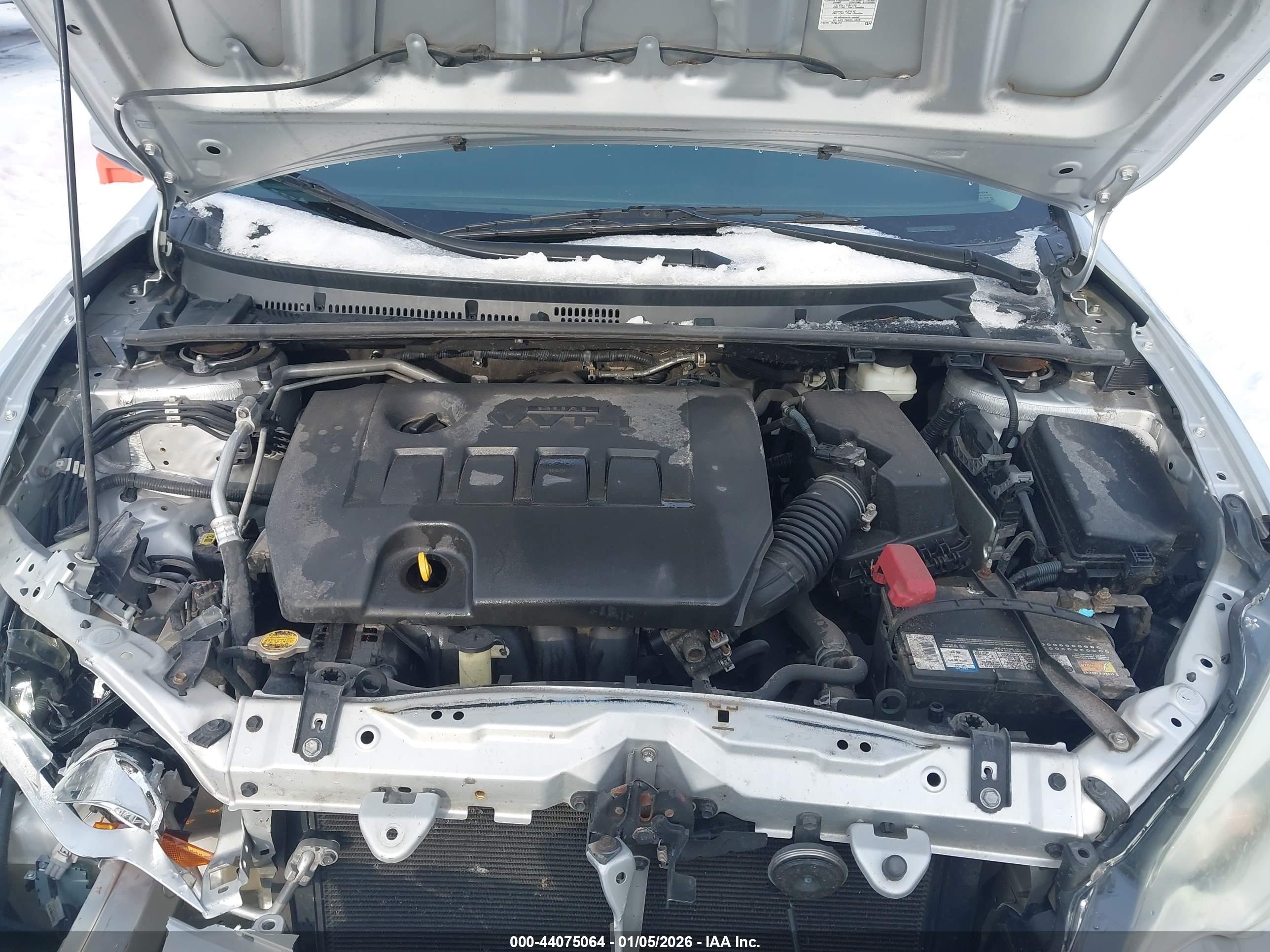 TOYOTA COROLLA image 10